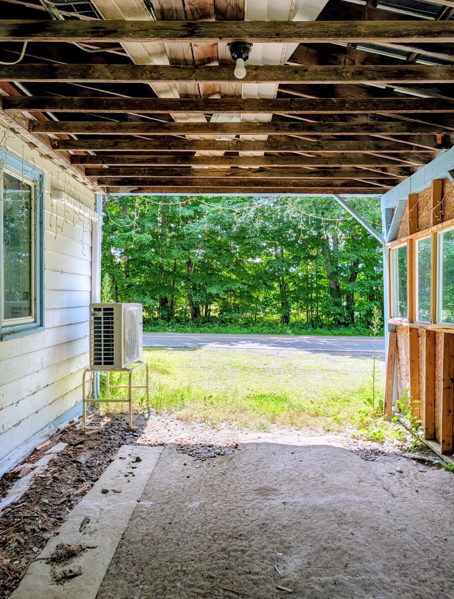 372 River Road Property Photo 8