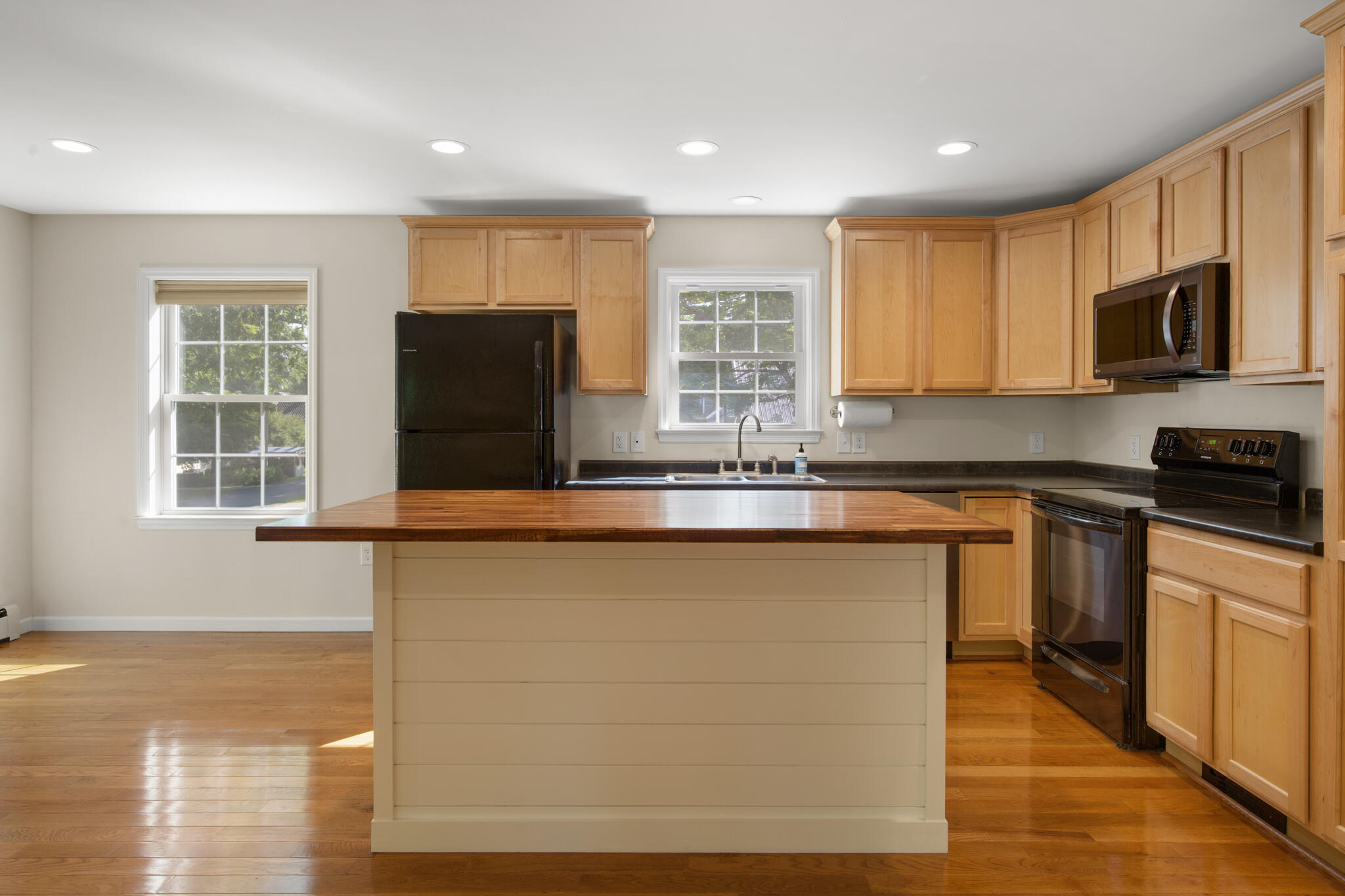 48 Peters Street Property Photo 2