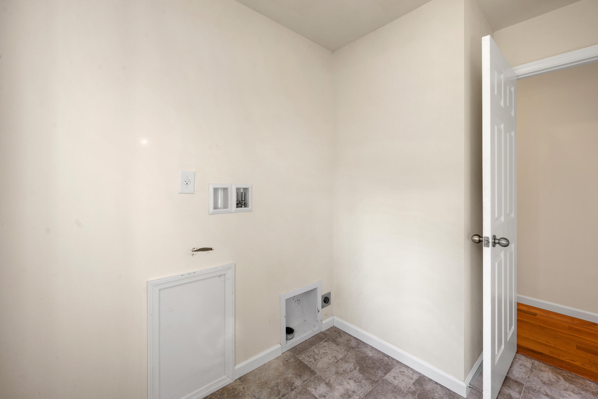 48 Peters Street Property Photo 11