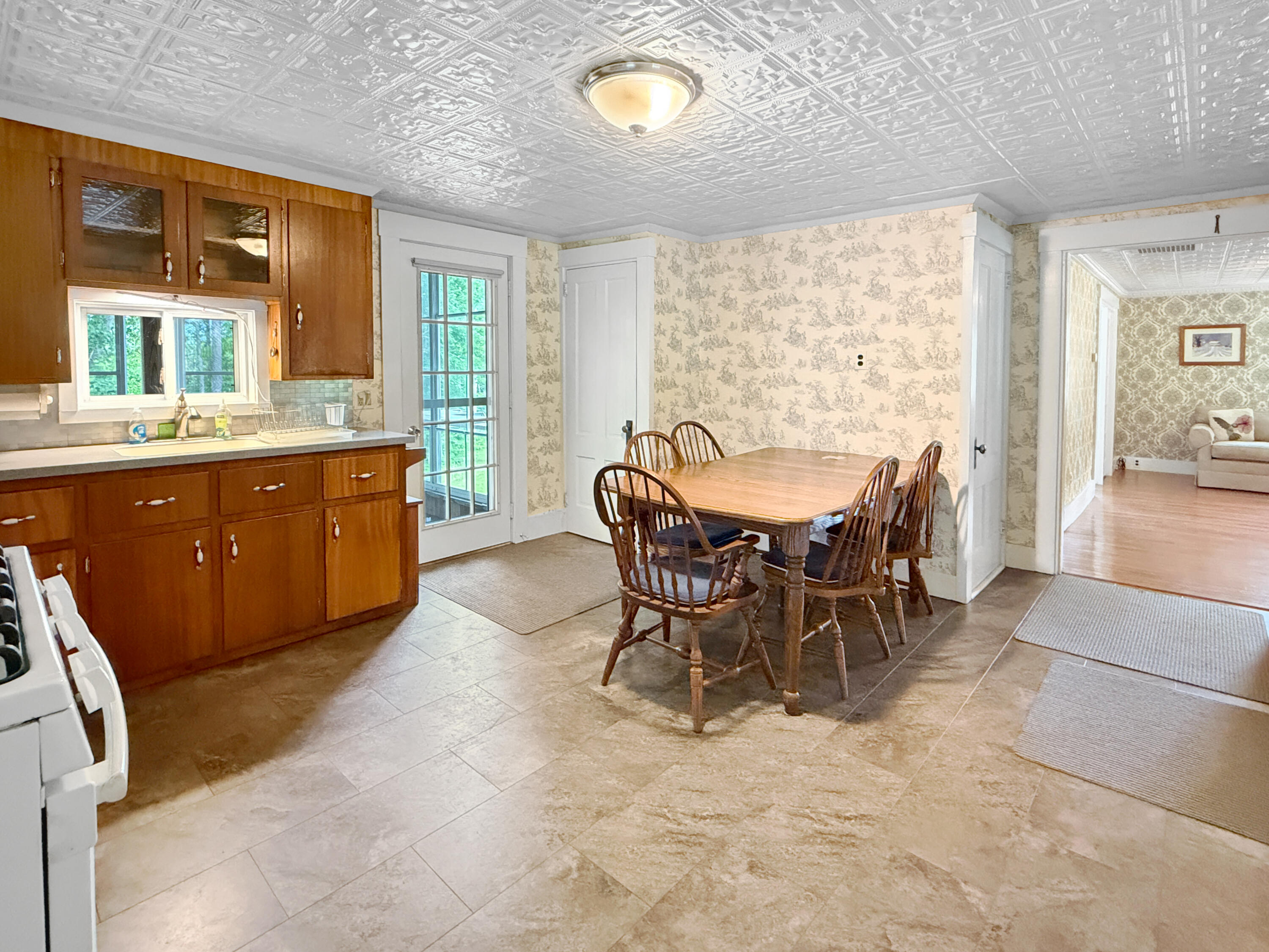 84 Lily Bay Road Property Photo 13