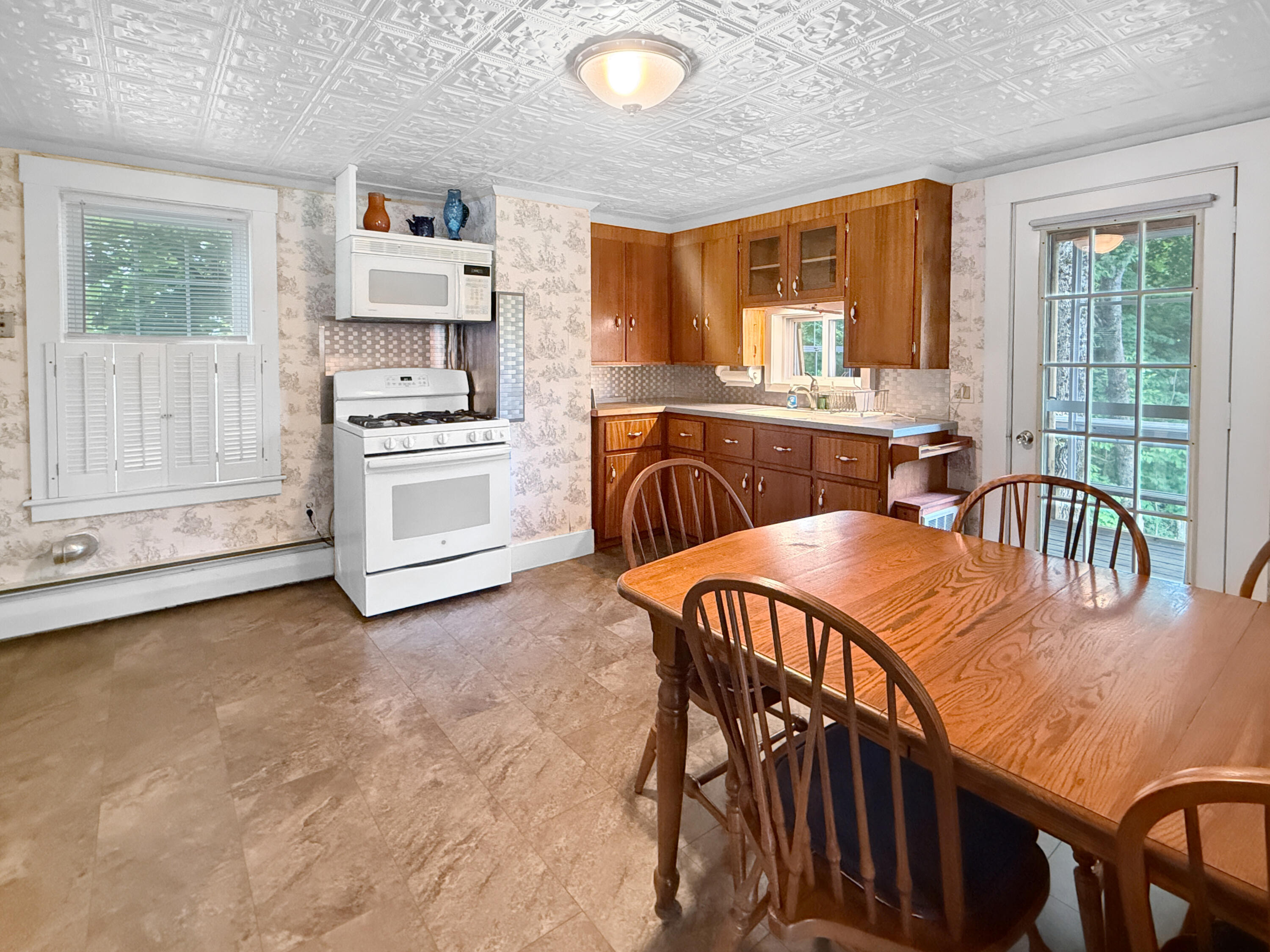 84 Lily Bay Road Property Photo 14