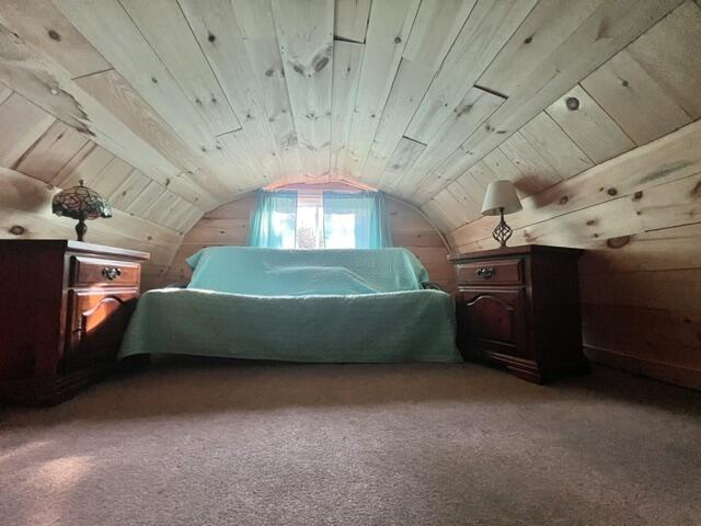 684 Estabrook Road Property Photo 14