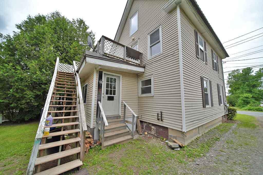 49 Pleasant Street Property Photo 2