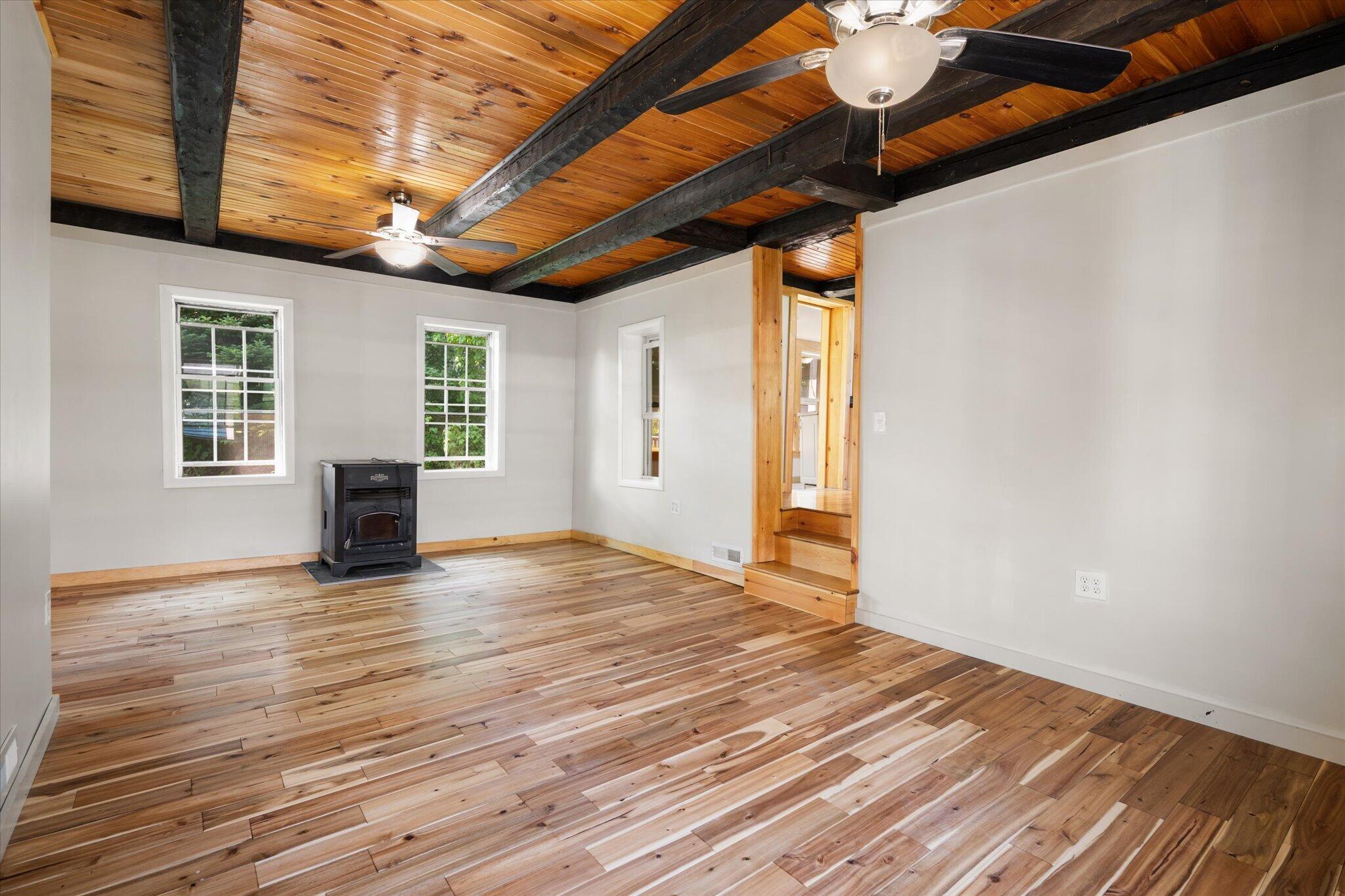 137 Main Street Property Photo 16
