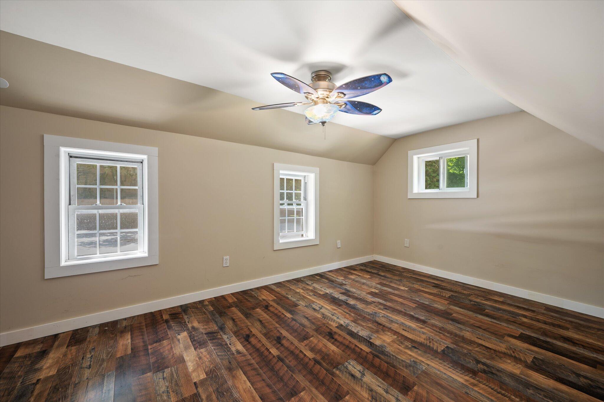 137 Main Street Property Photo 30