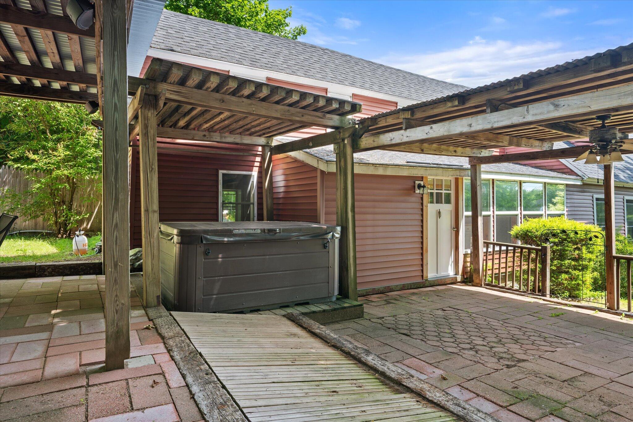 137 Main Street Property Photo 48