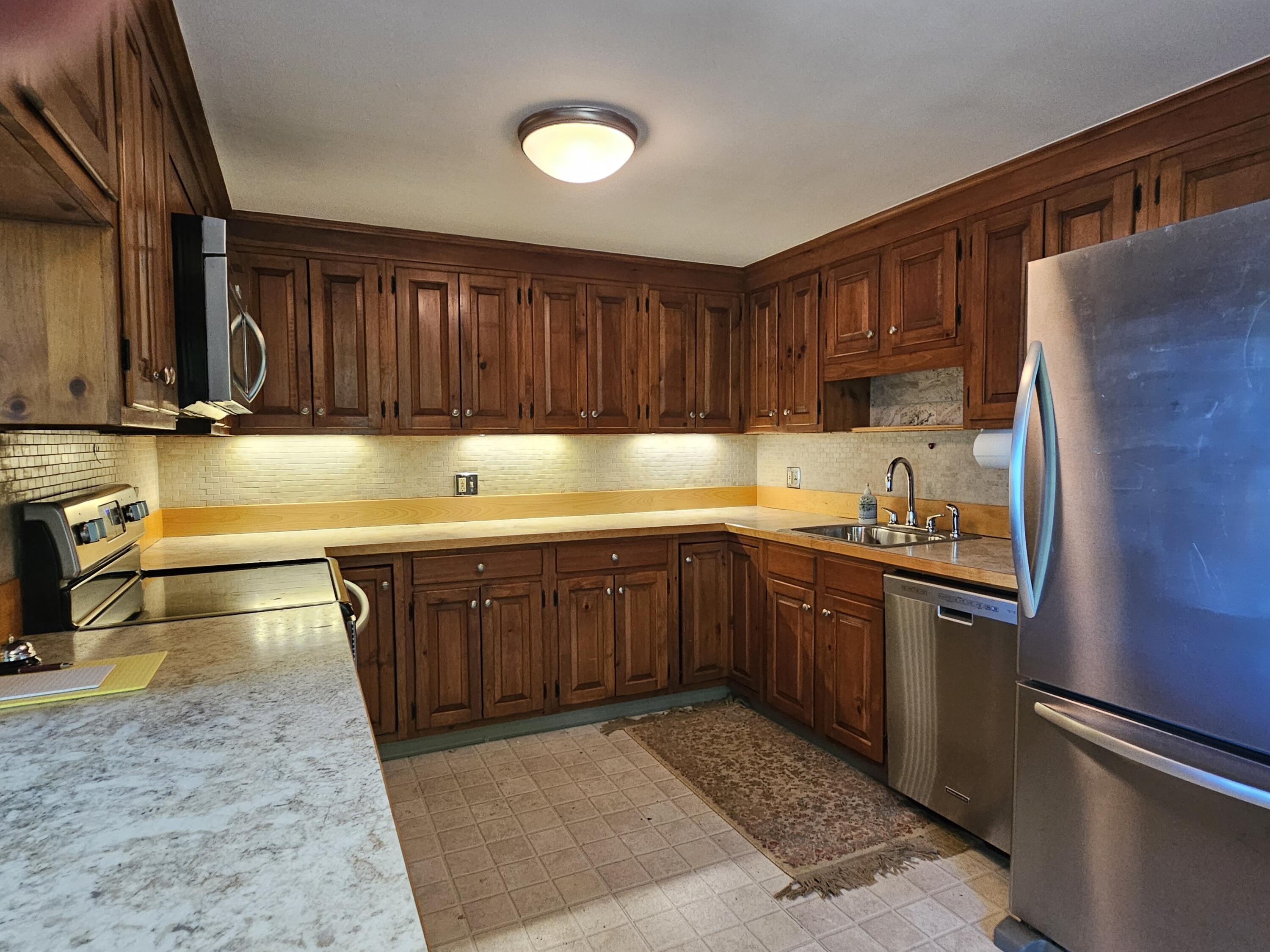 190 Heath Road Property Photo 37