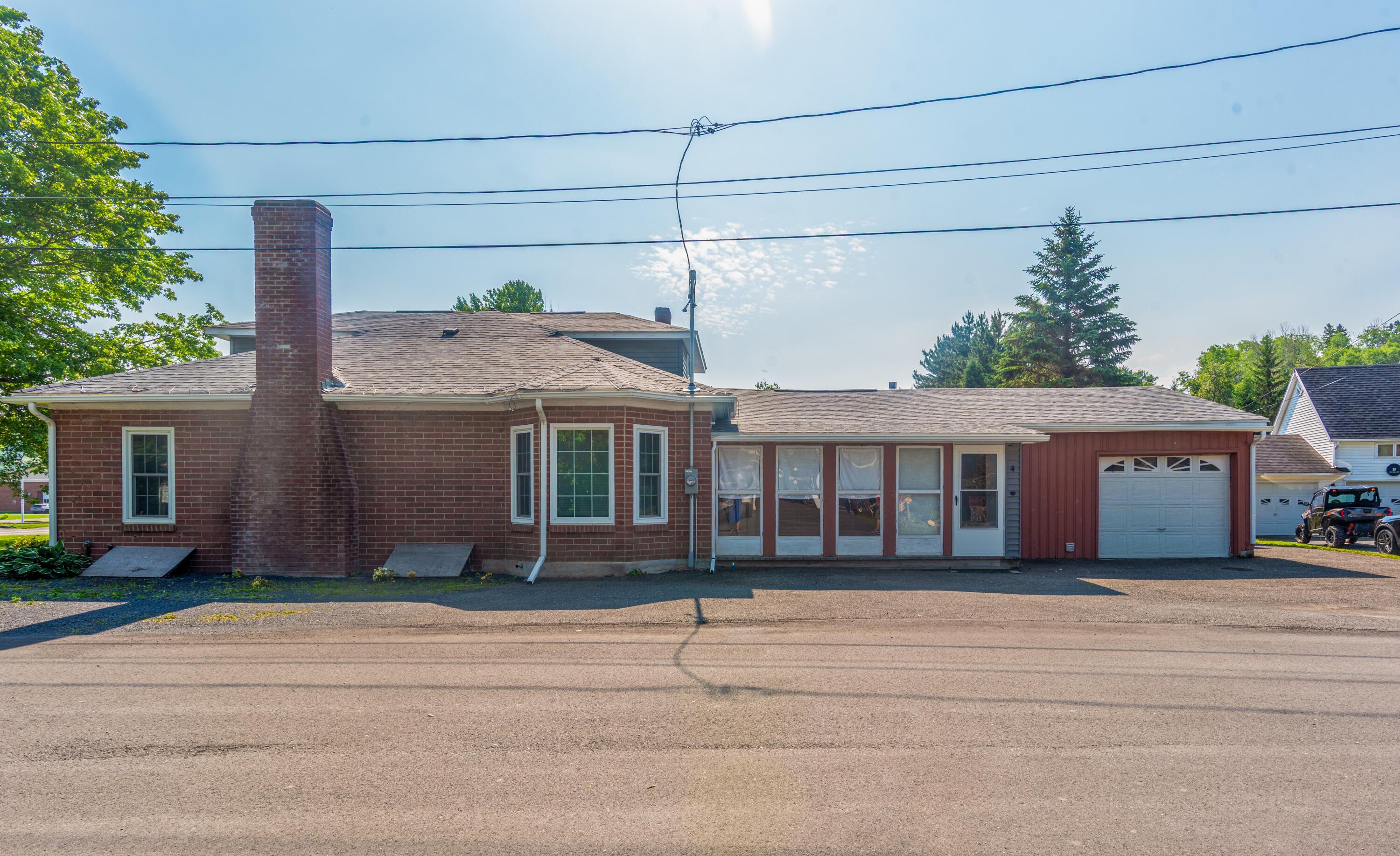 4 School Street Property Photo 2
