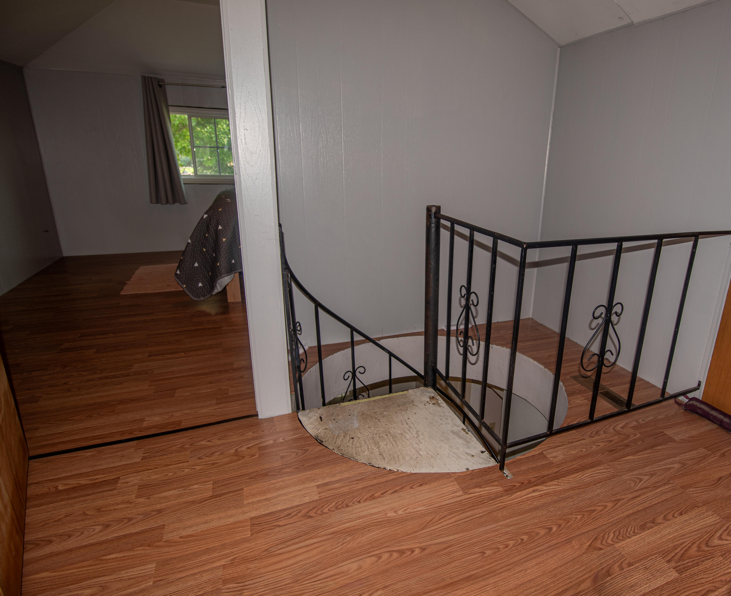 4 School Street Property Photo 33