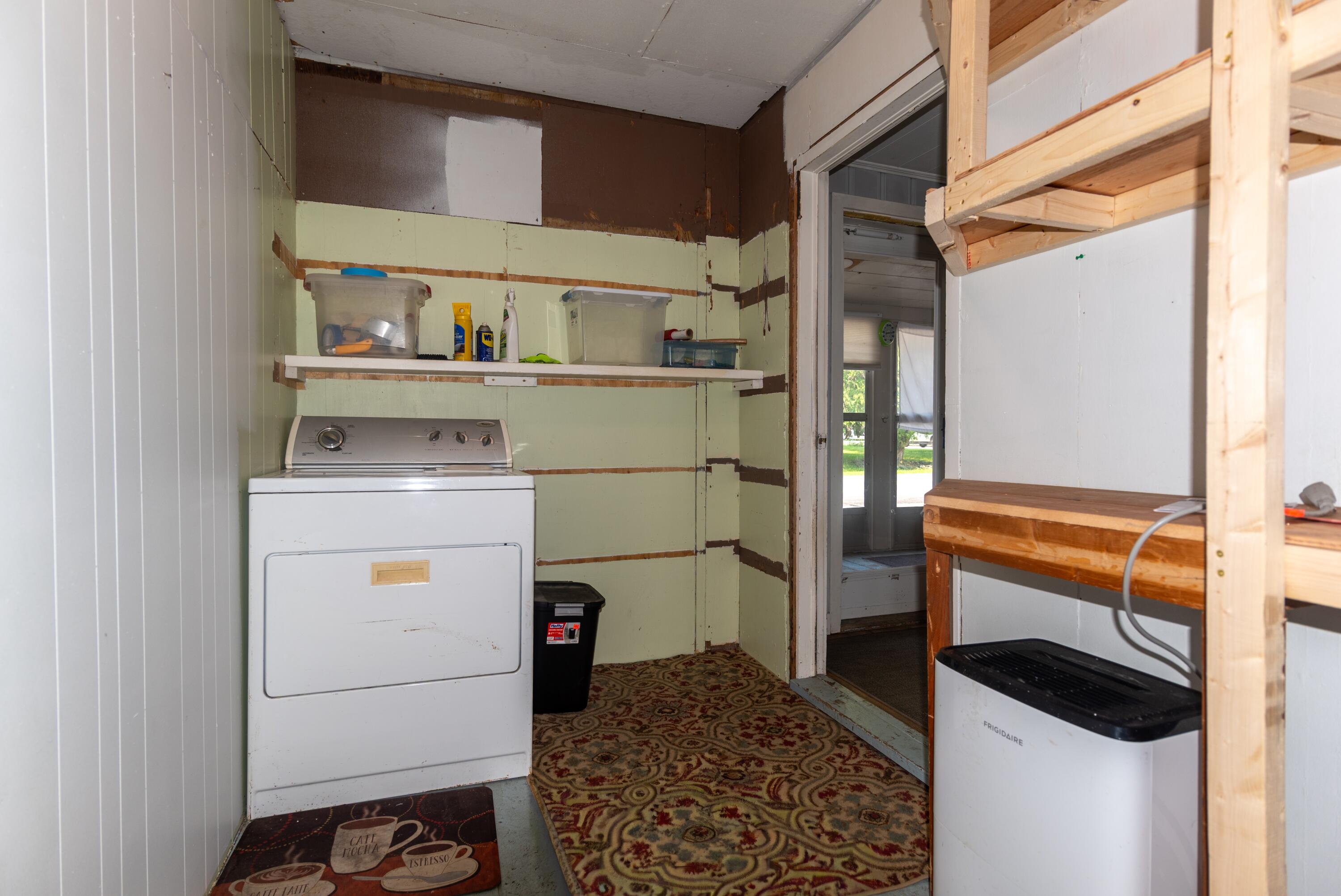 4 School Street Property Photo 39