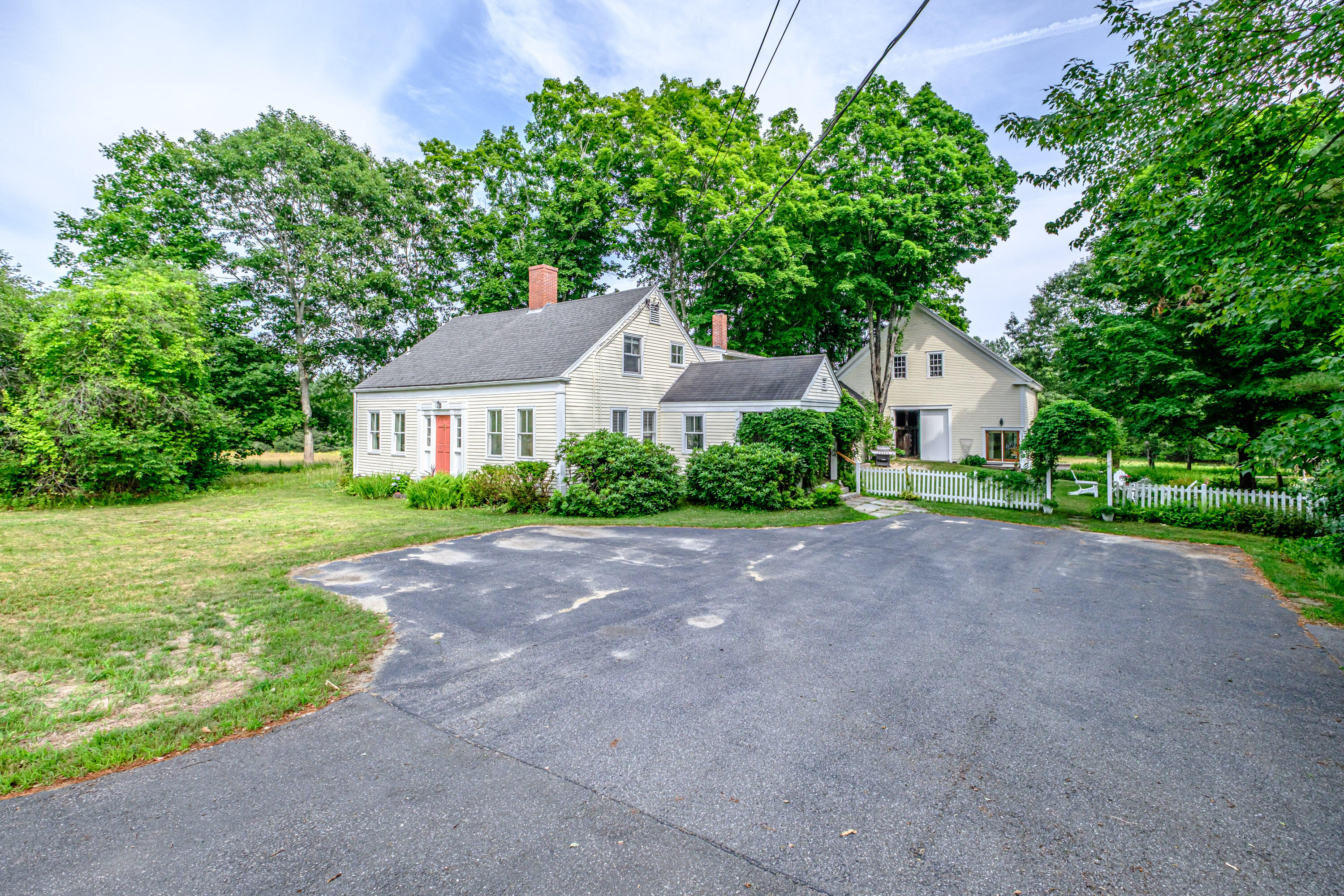 119 Memorial Highway Property Photo 2