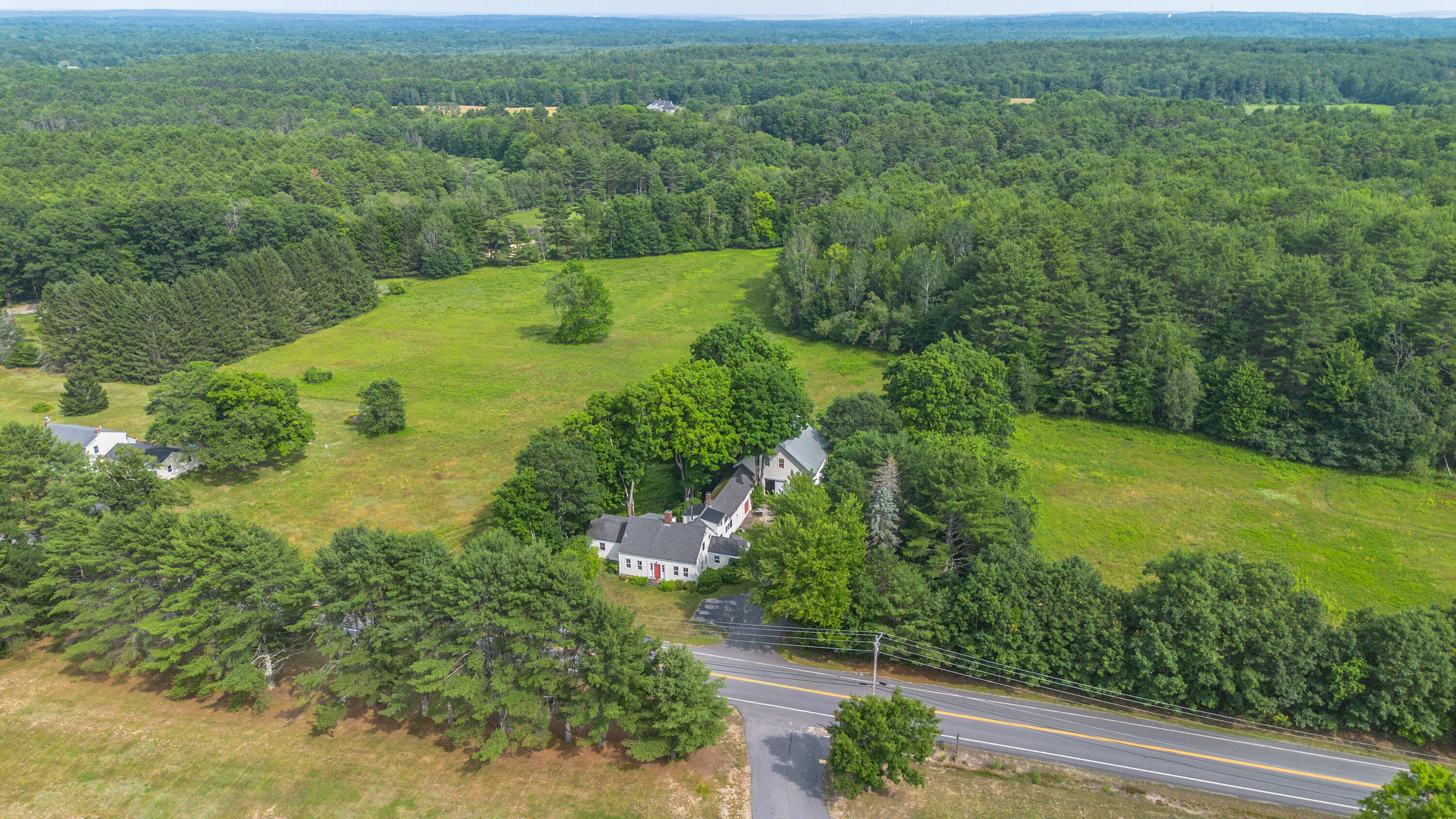119 Memorial Highway Property Photo 4