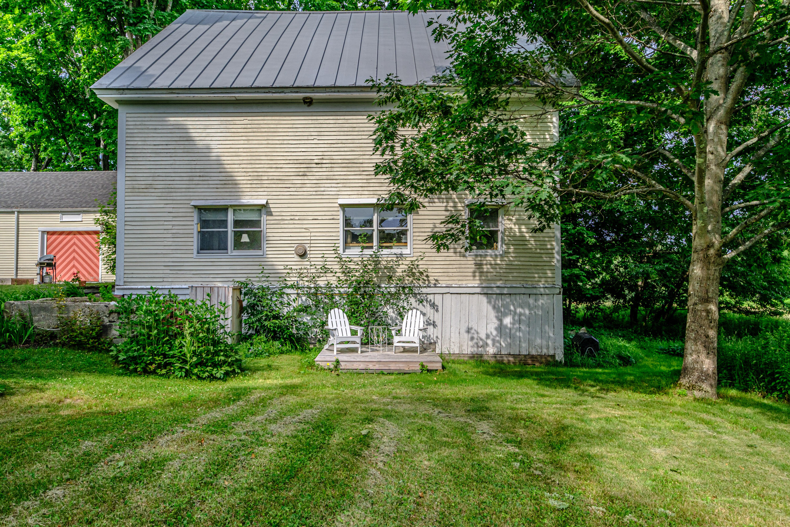 119 Memorial Highway Property Photo 10