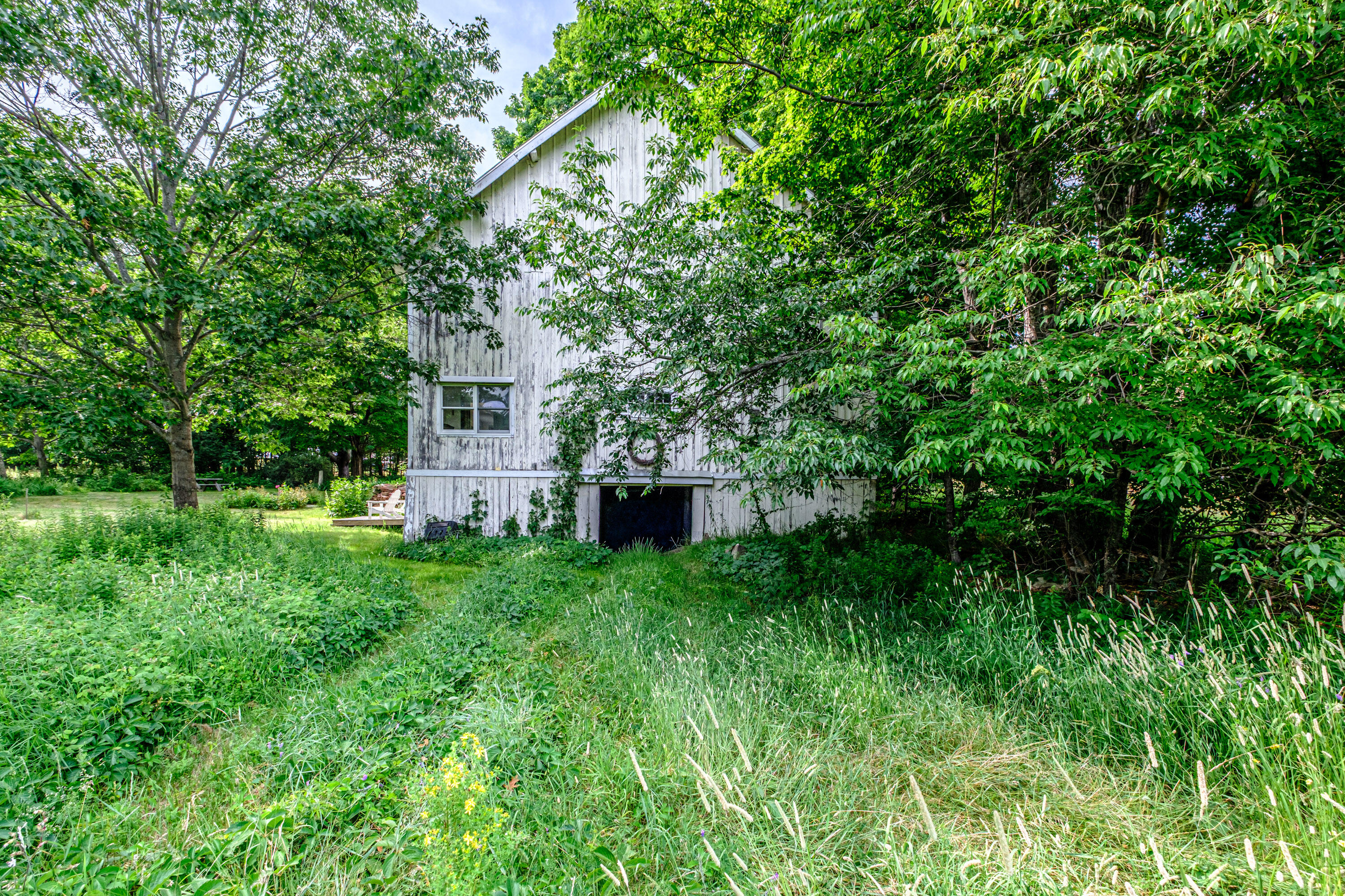 119 Memorial Highway Property Photo 15