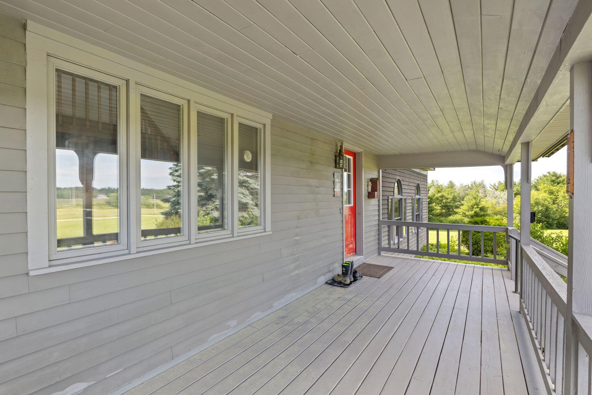 71 Dennett Road Property Photo 2