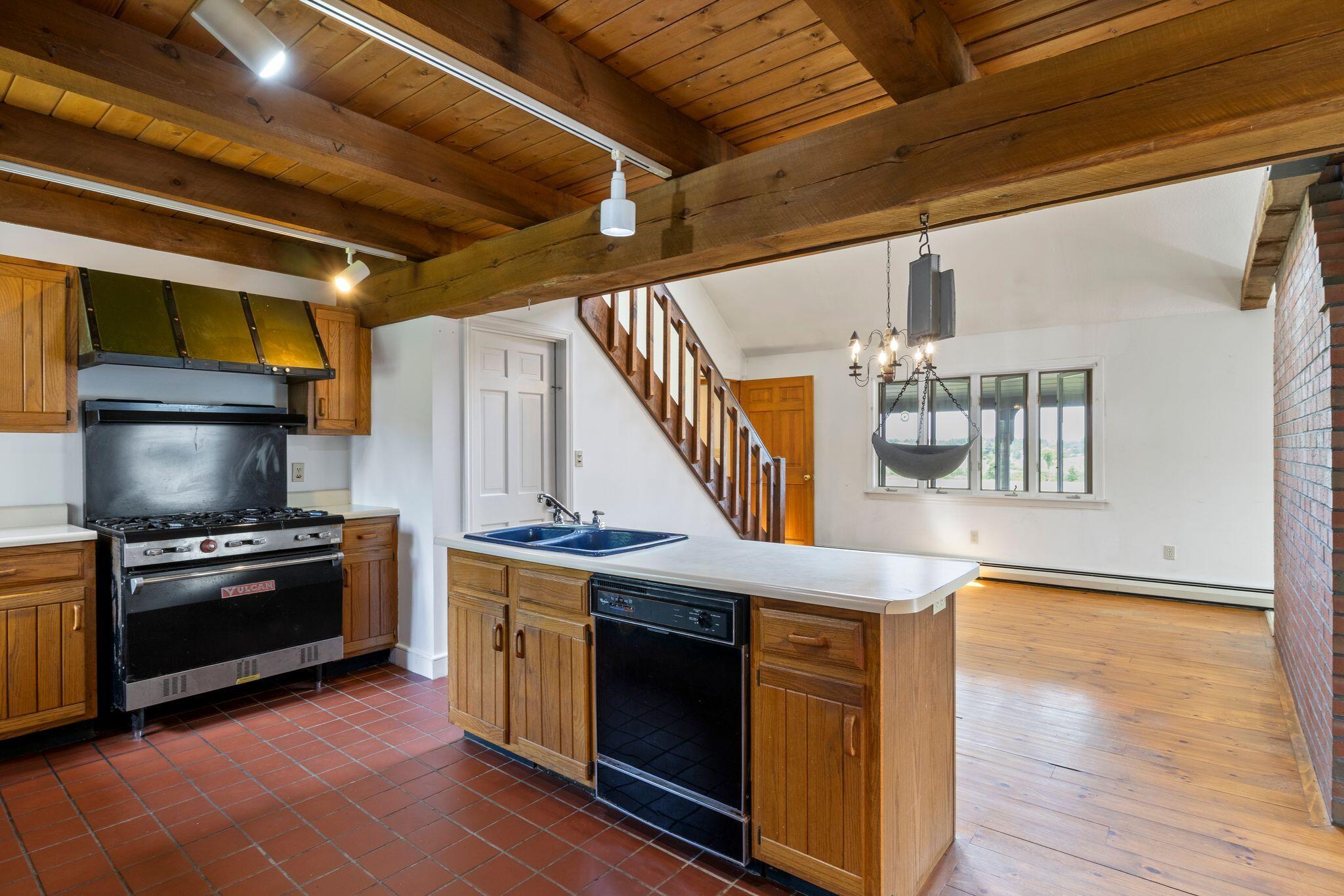 71 Dennett Road Property Photo 13