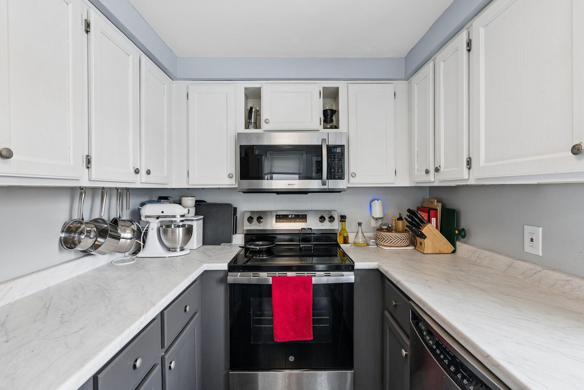 106 Beverly Street Property Photo 12