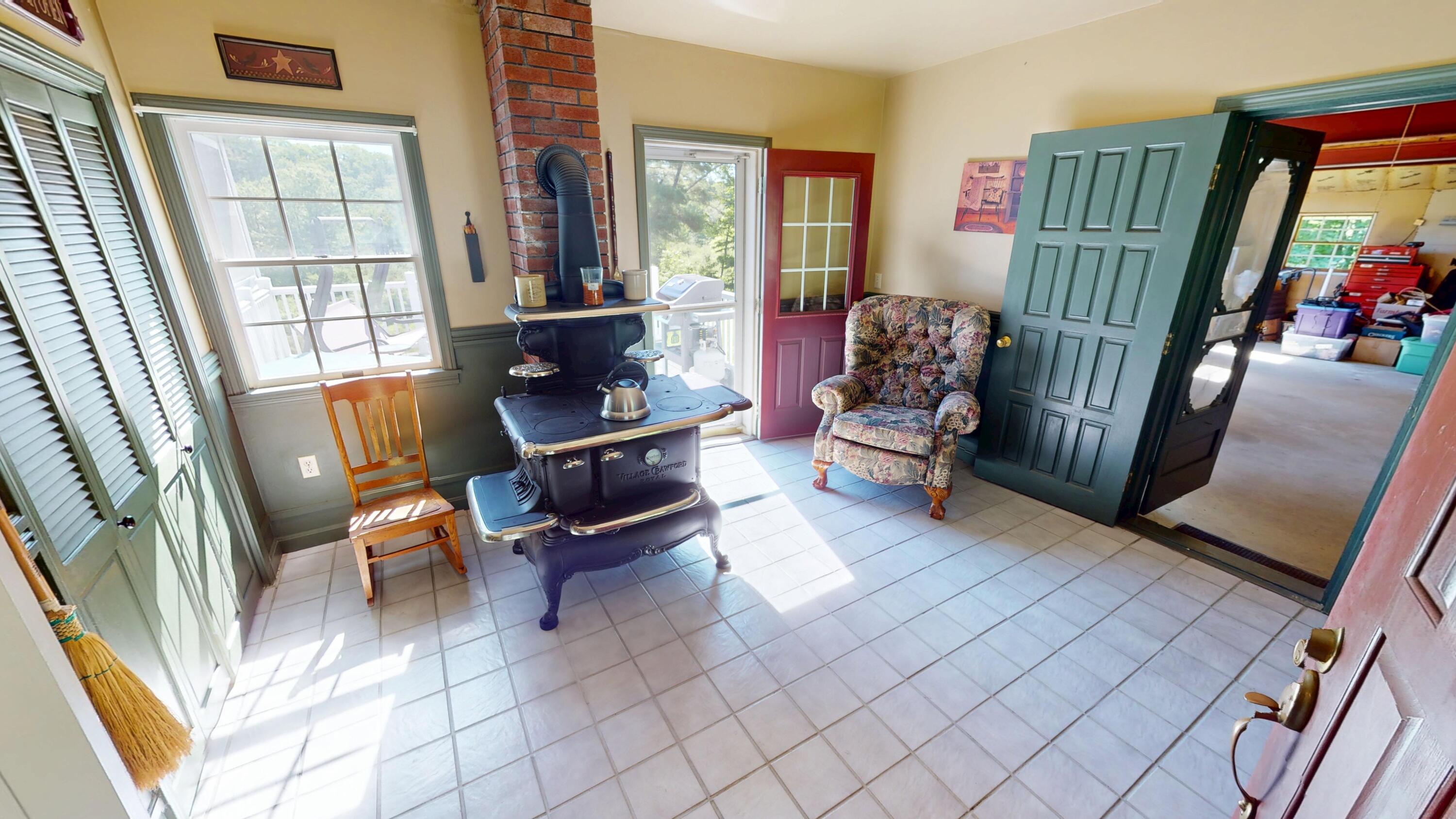 201 Bean Street Property Photo 5