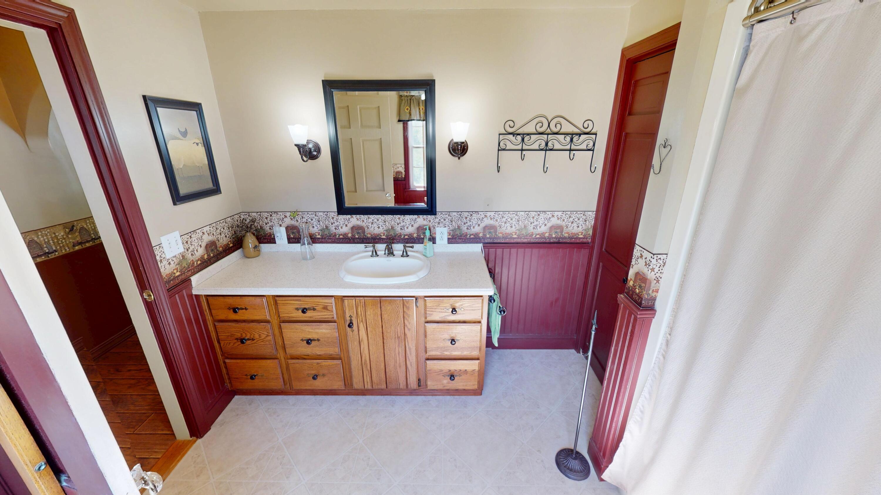 201 Bean Street Property Photo 12