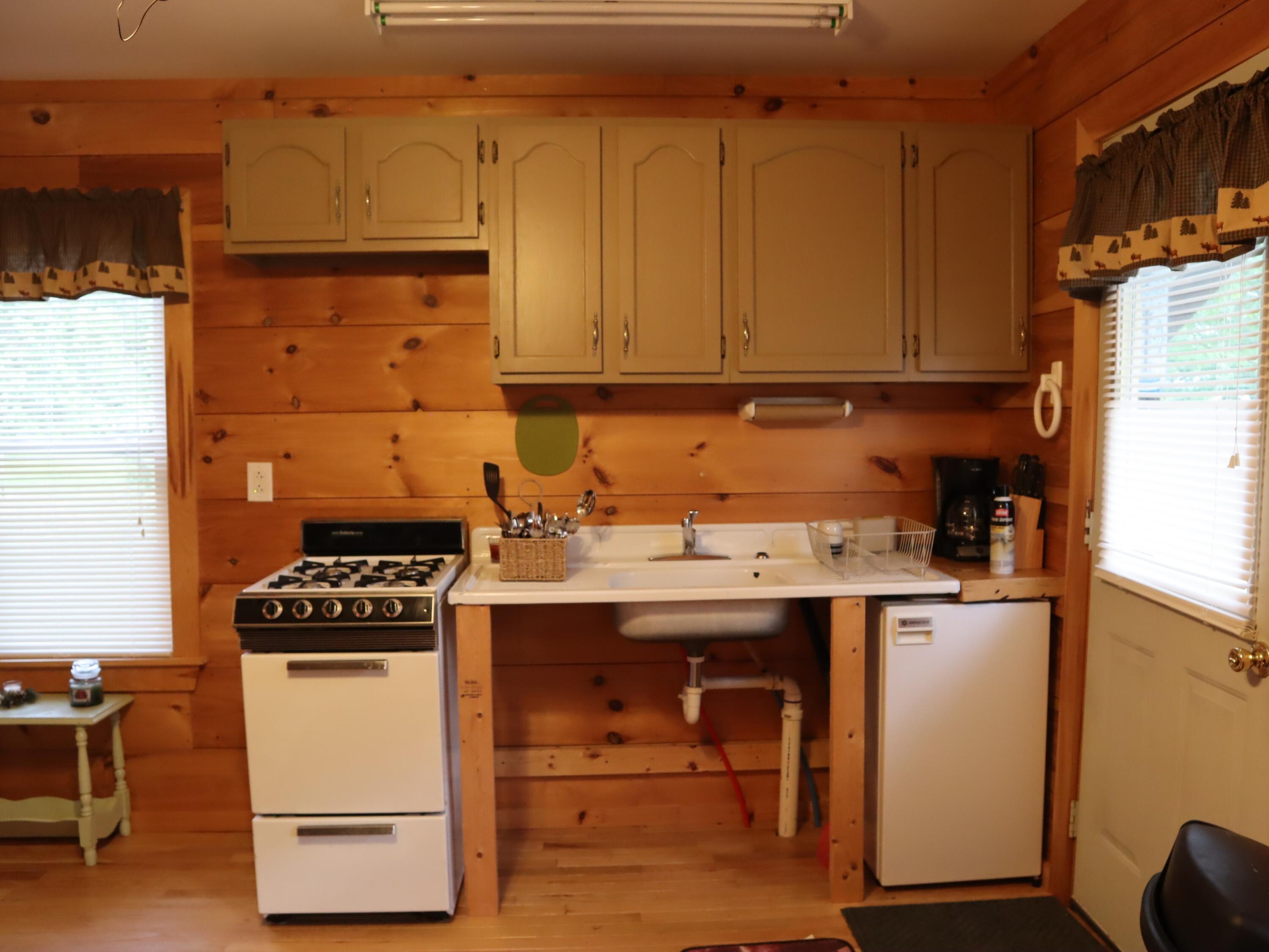 19 Henderson Road Property Photo 14