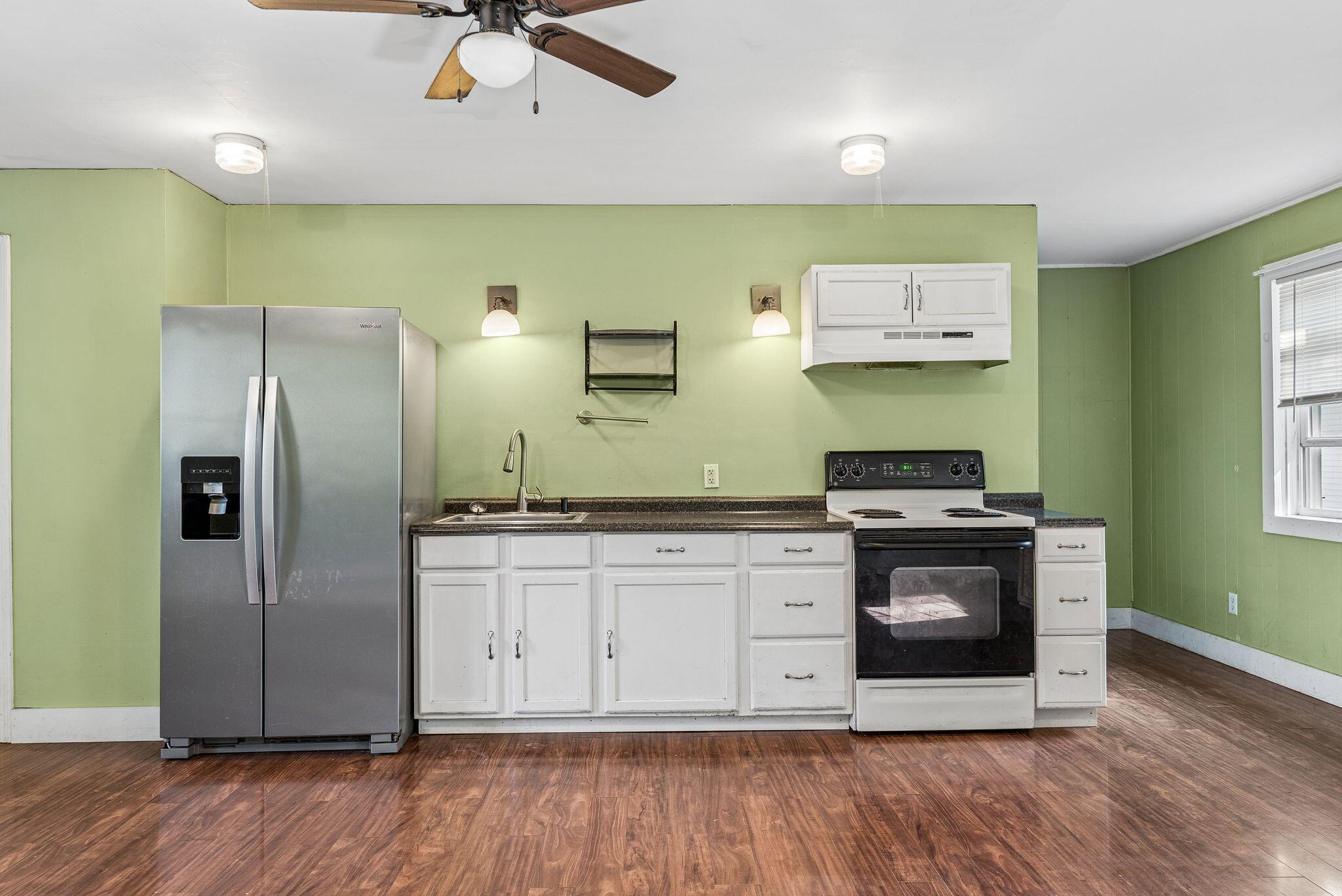 188 North Street Property Photo 37