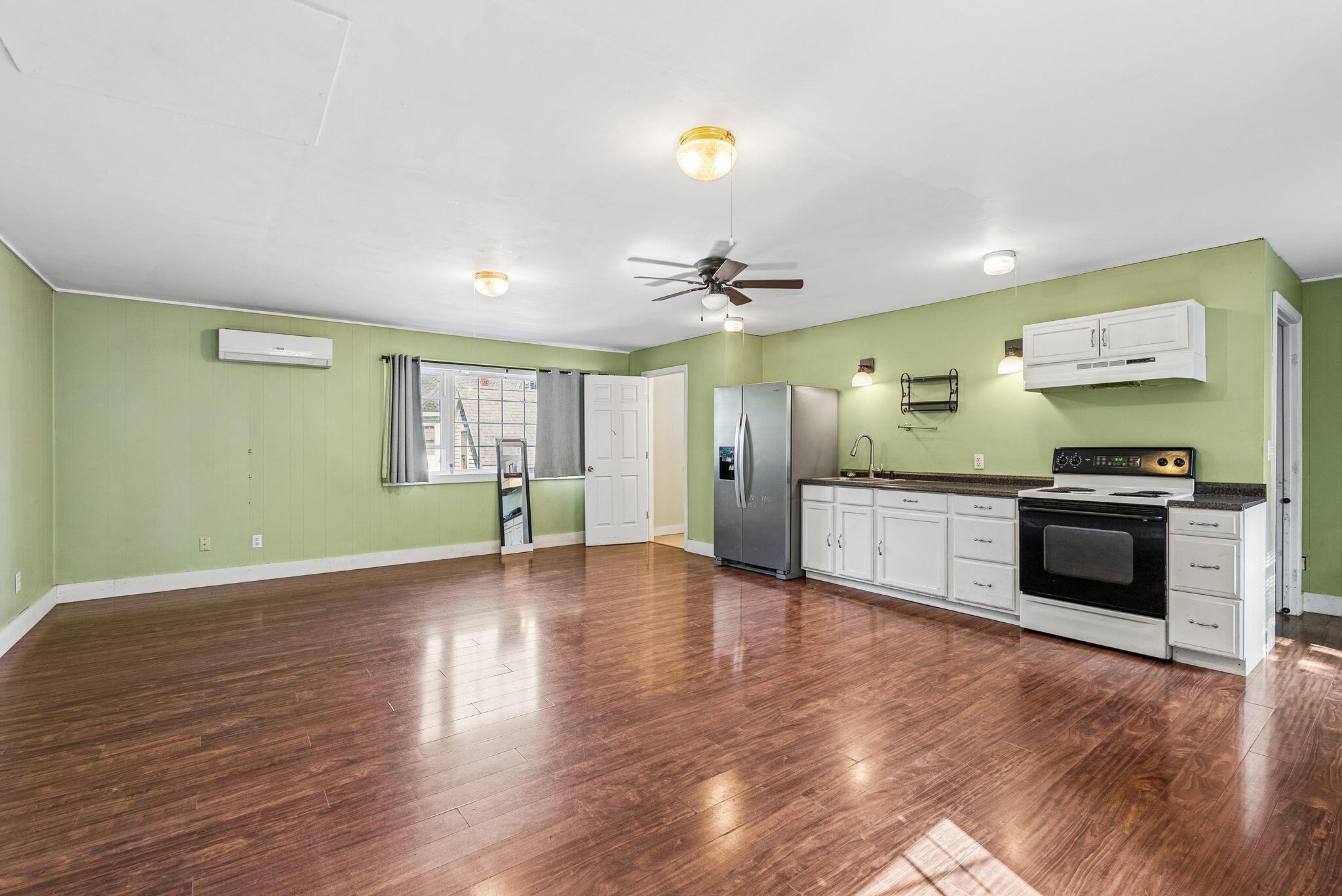 188 North Street Property Photo 38