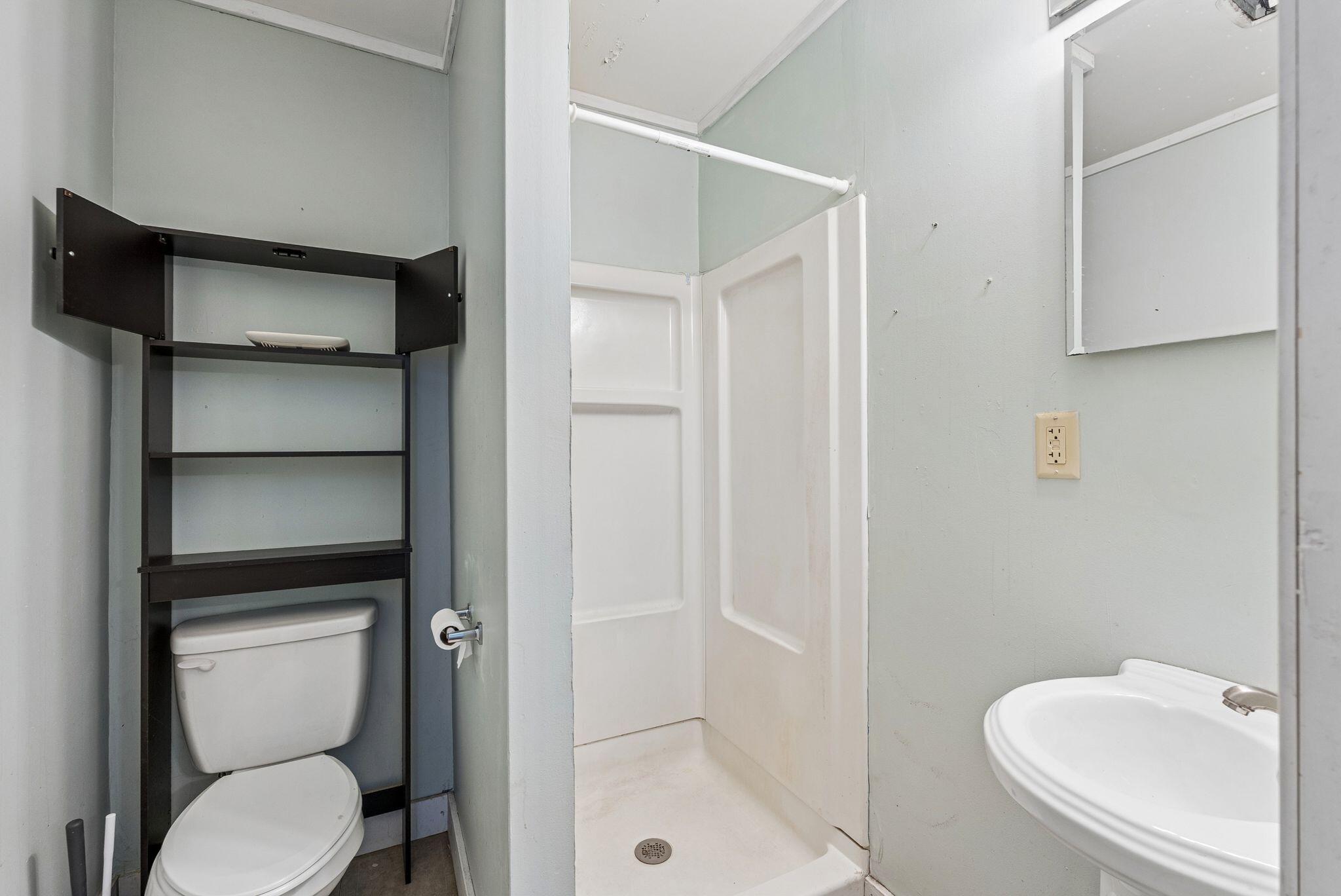 188 North Street Property Photo 41