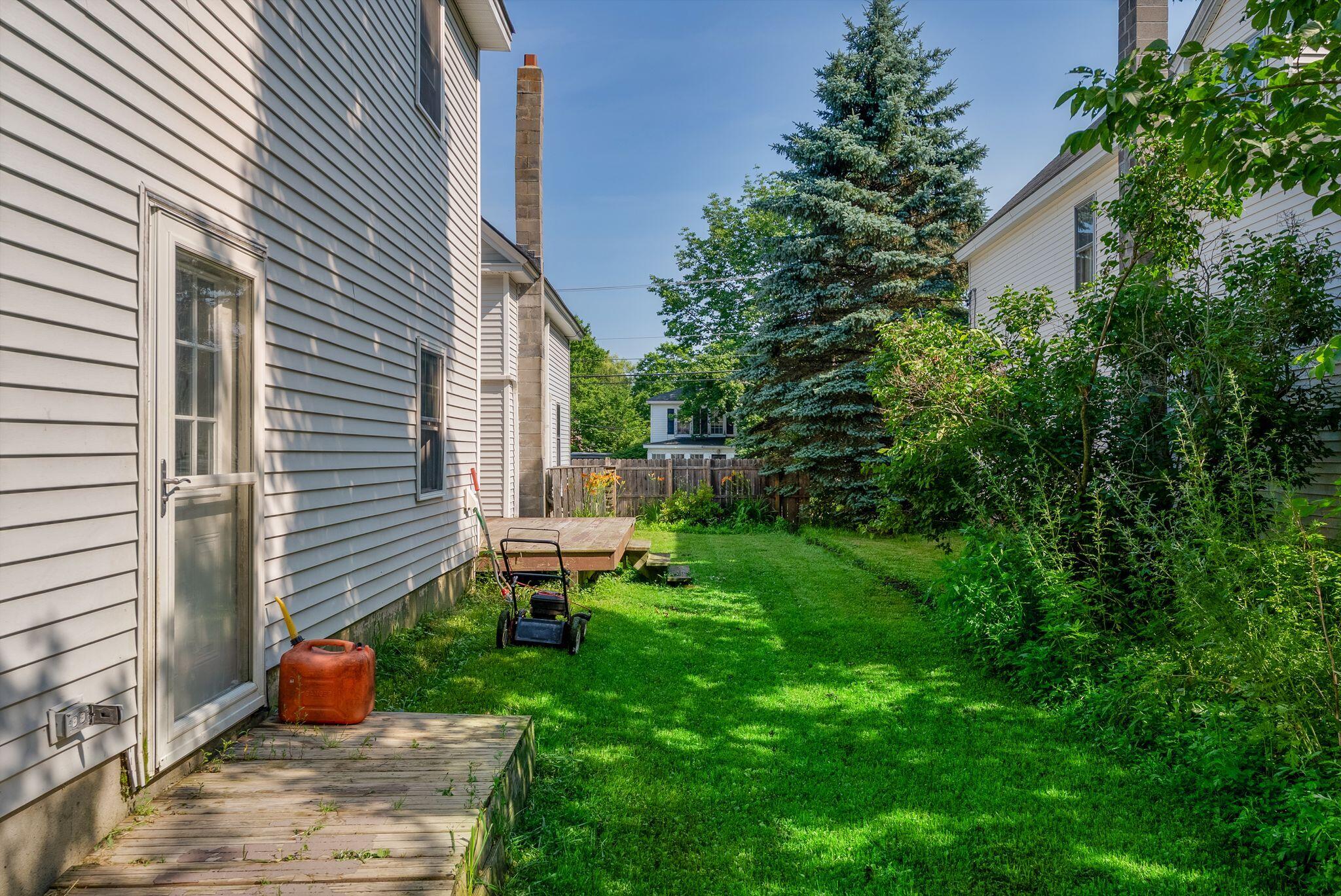 188 North Street Property Photo 45