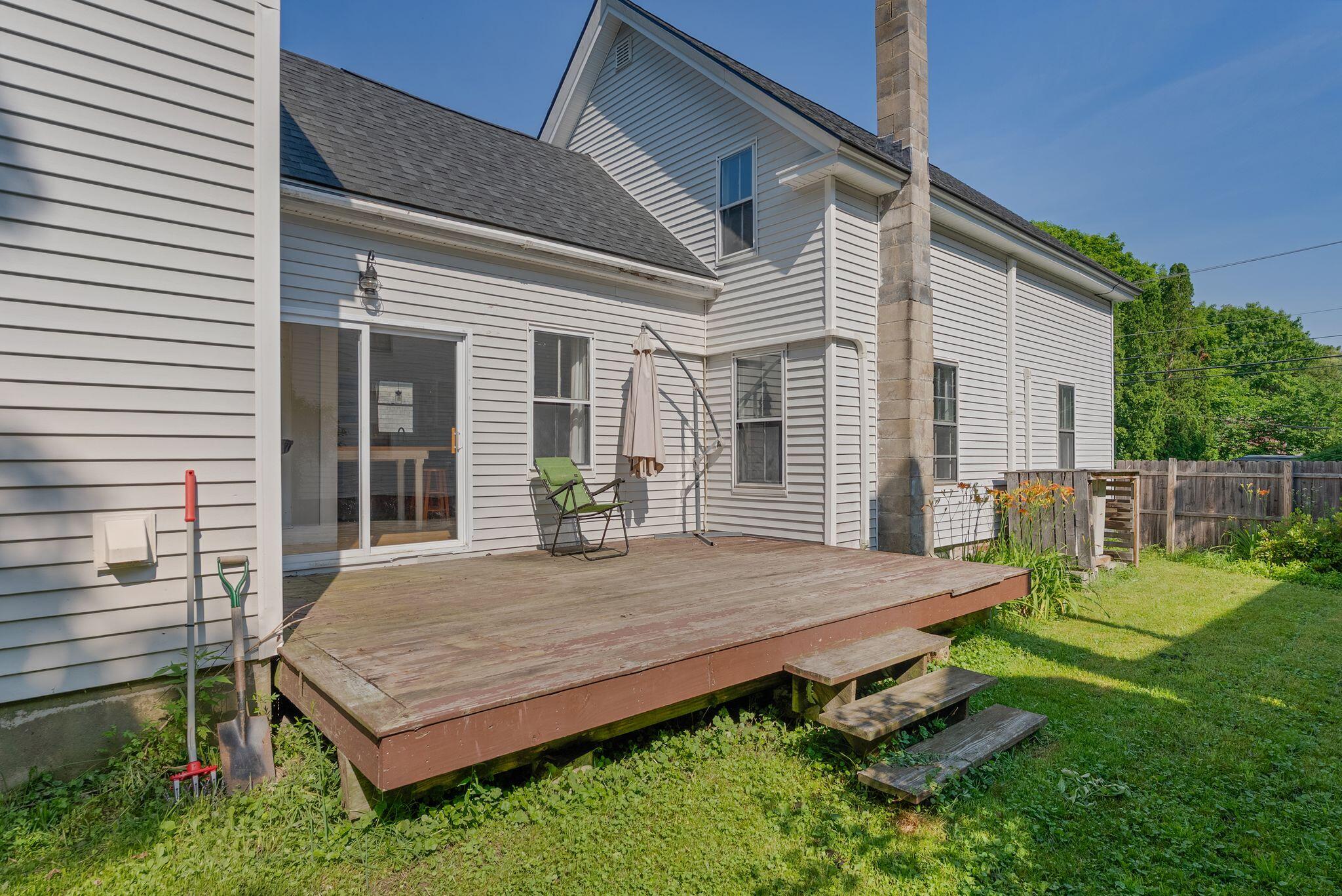 188 North Street Property Photo 46
