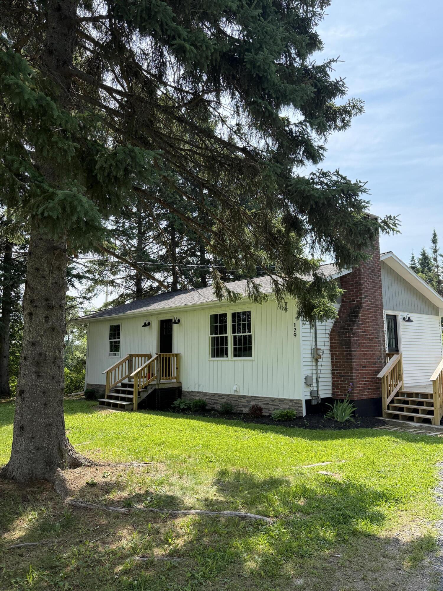 129 Currier Road Property Photo 3