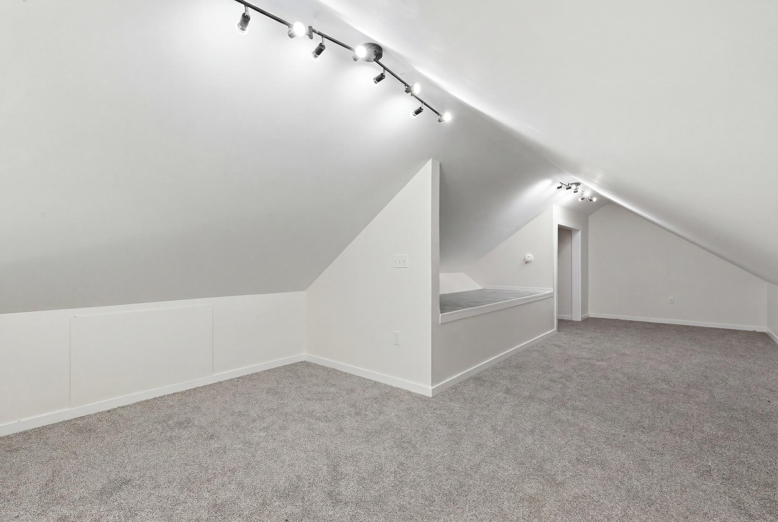 26 Sawyer Road Property Photo 32