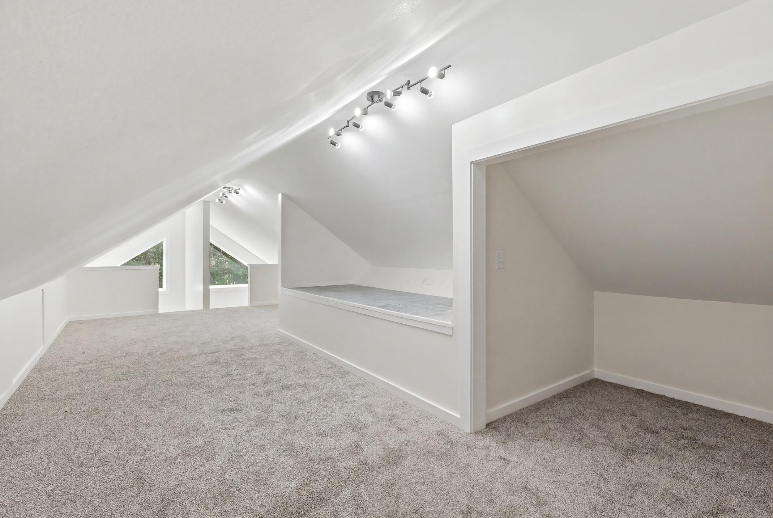 26 Sawyer Road Property Photo 34