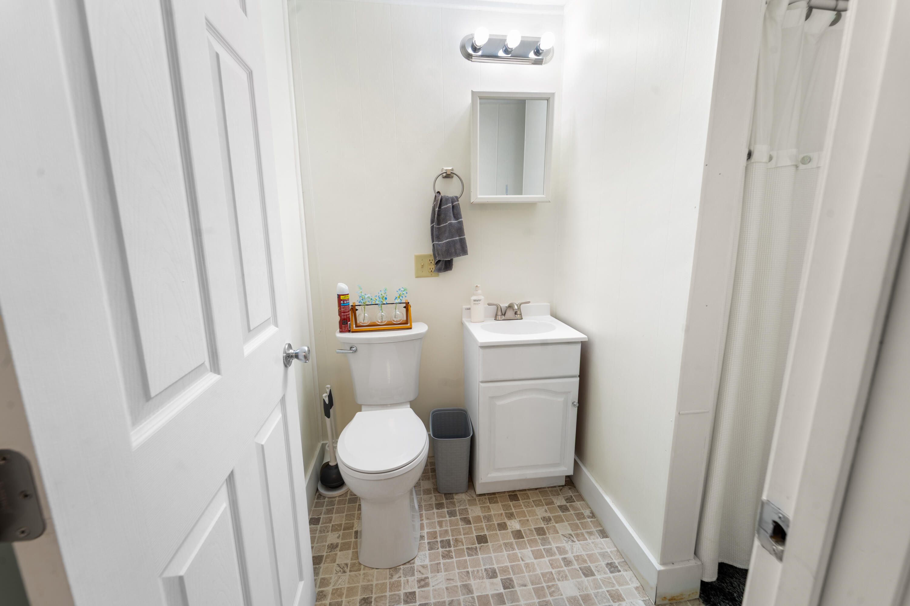 916 Main Street Property Photo 22