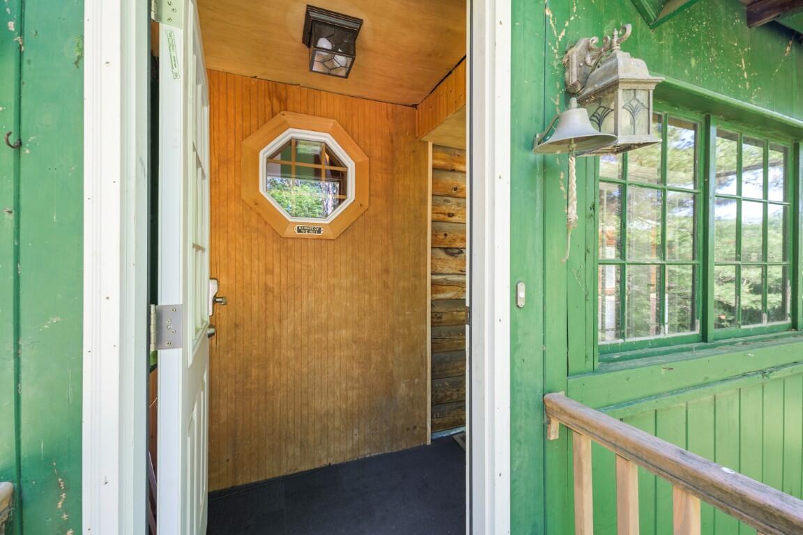 82 Back Narrows Road Property Photo 11