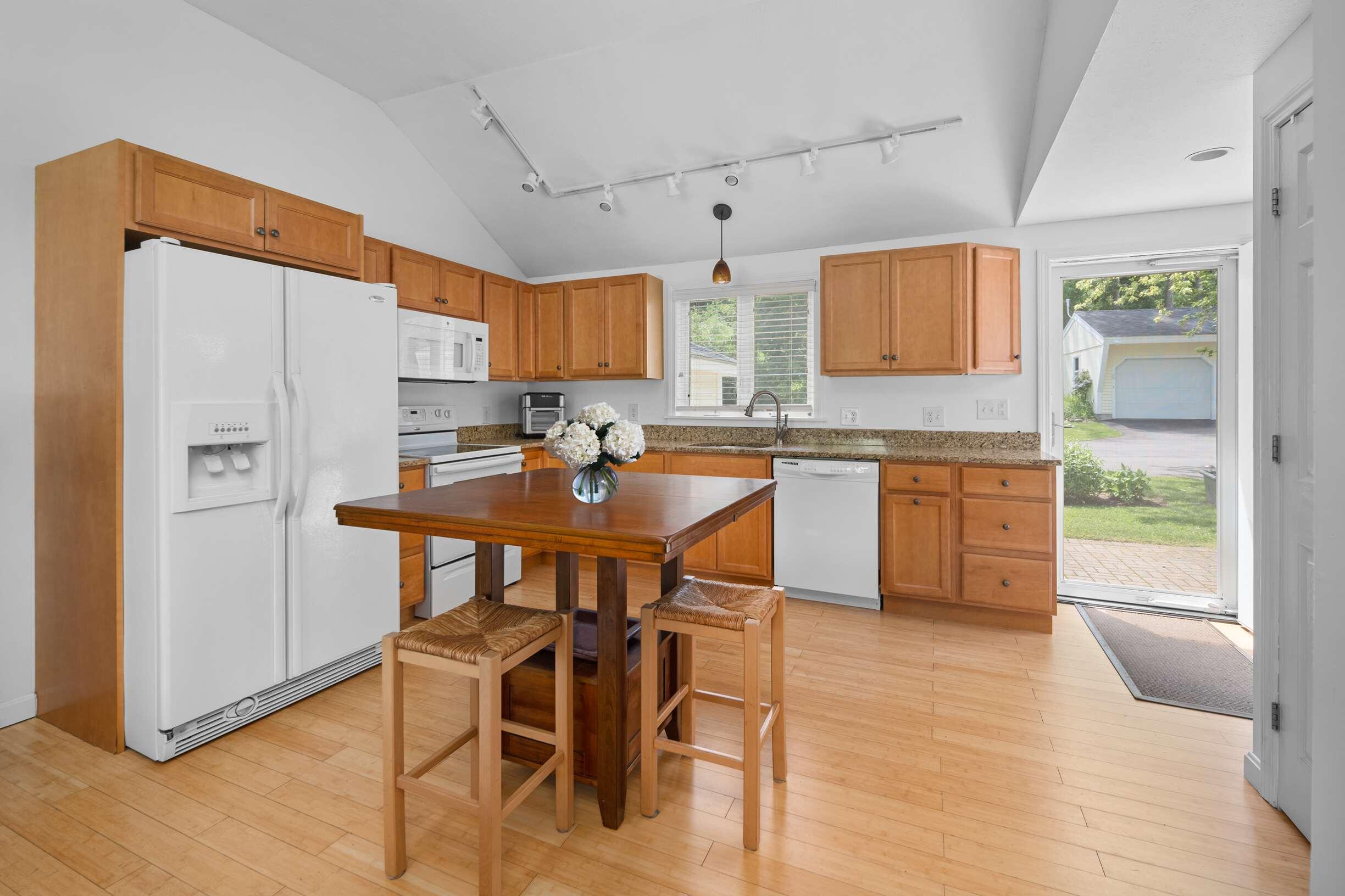 18 Woodside Meadow Road 4 Property Photo 4