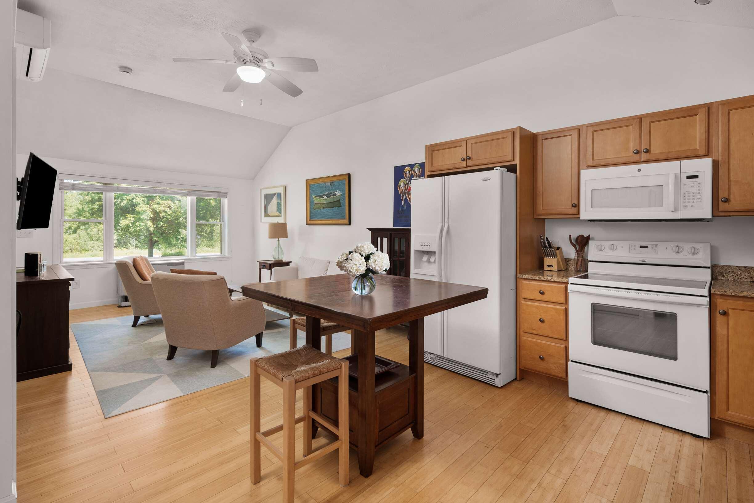 18 Woodside Meadow Road 4 Property Photo 7