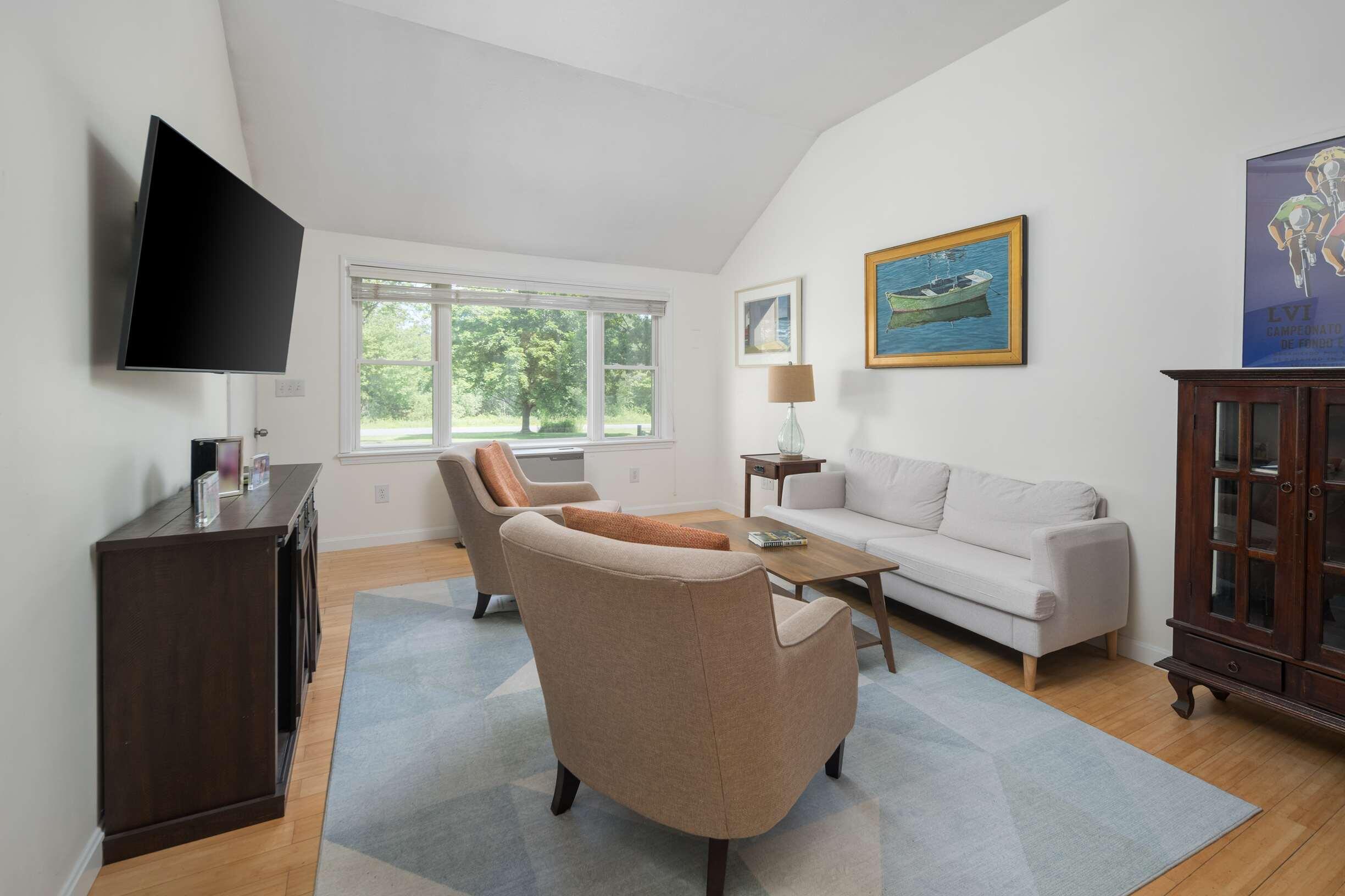 18 Woodside Meadow Road 4 Property Photo 8