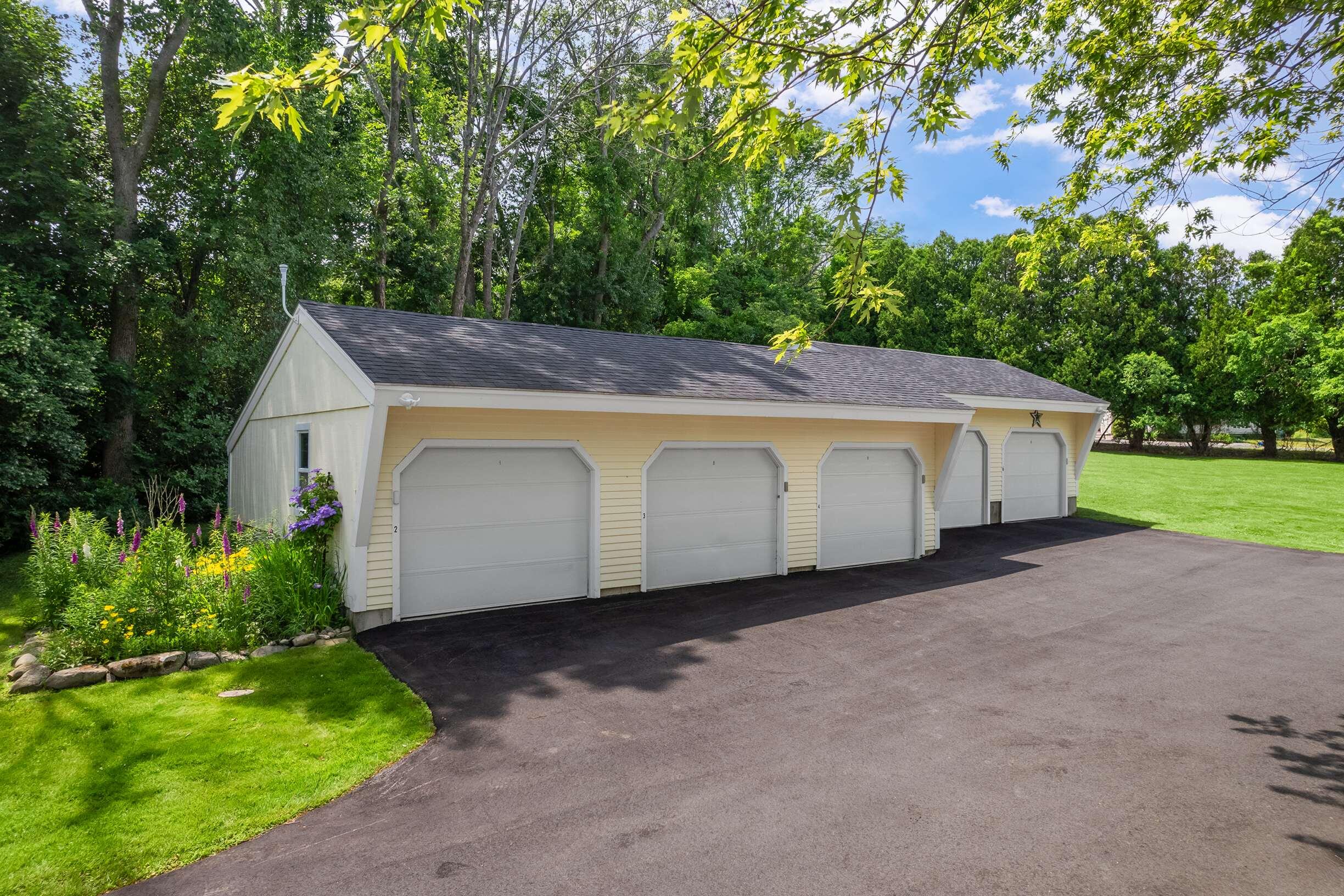 18 Woodside Meadow Road 4 Property Photo 11