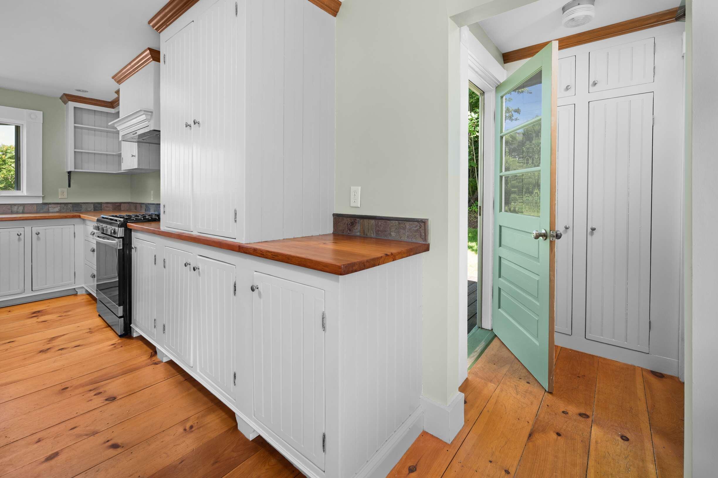 5 Hoyts Island Lane Property Photo 9