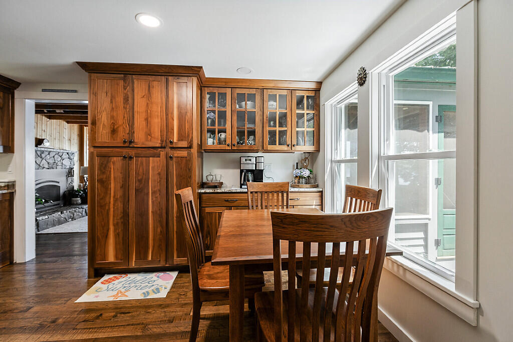 138 Park Lane Property Photo 27