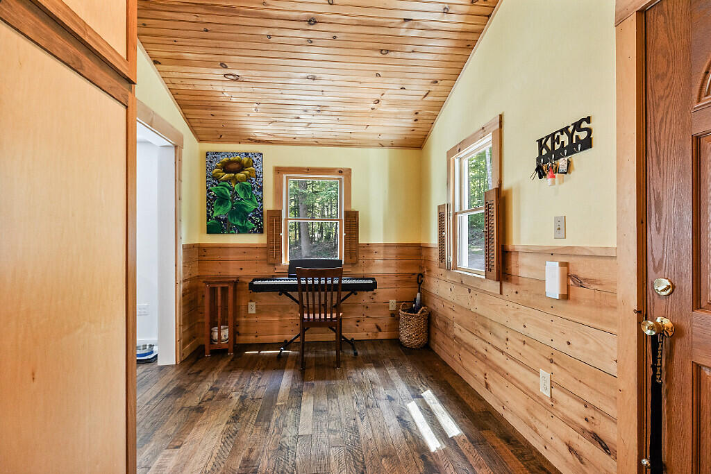 138 Park Lane Property Photo 30