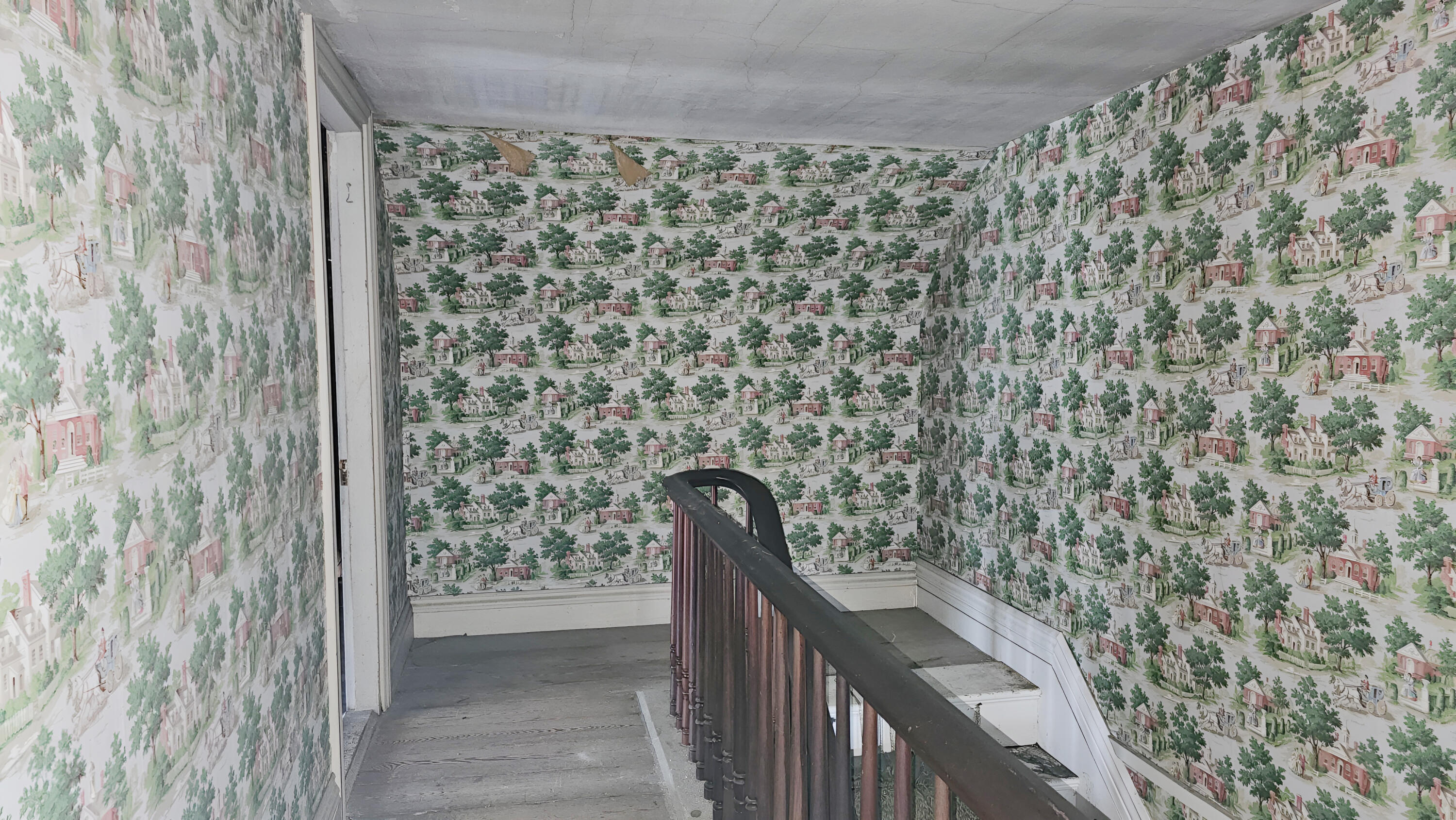 85 Main Street Property Photo 14