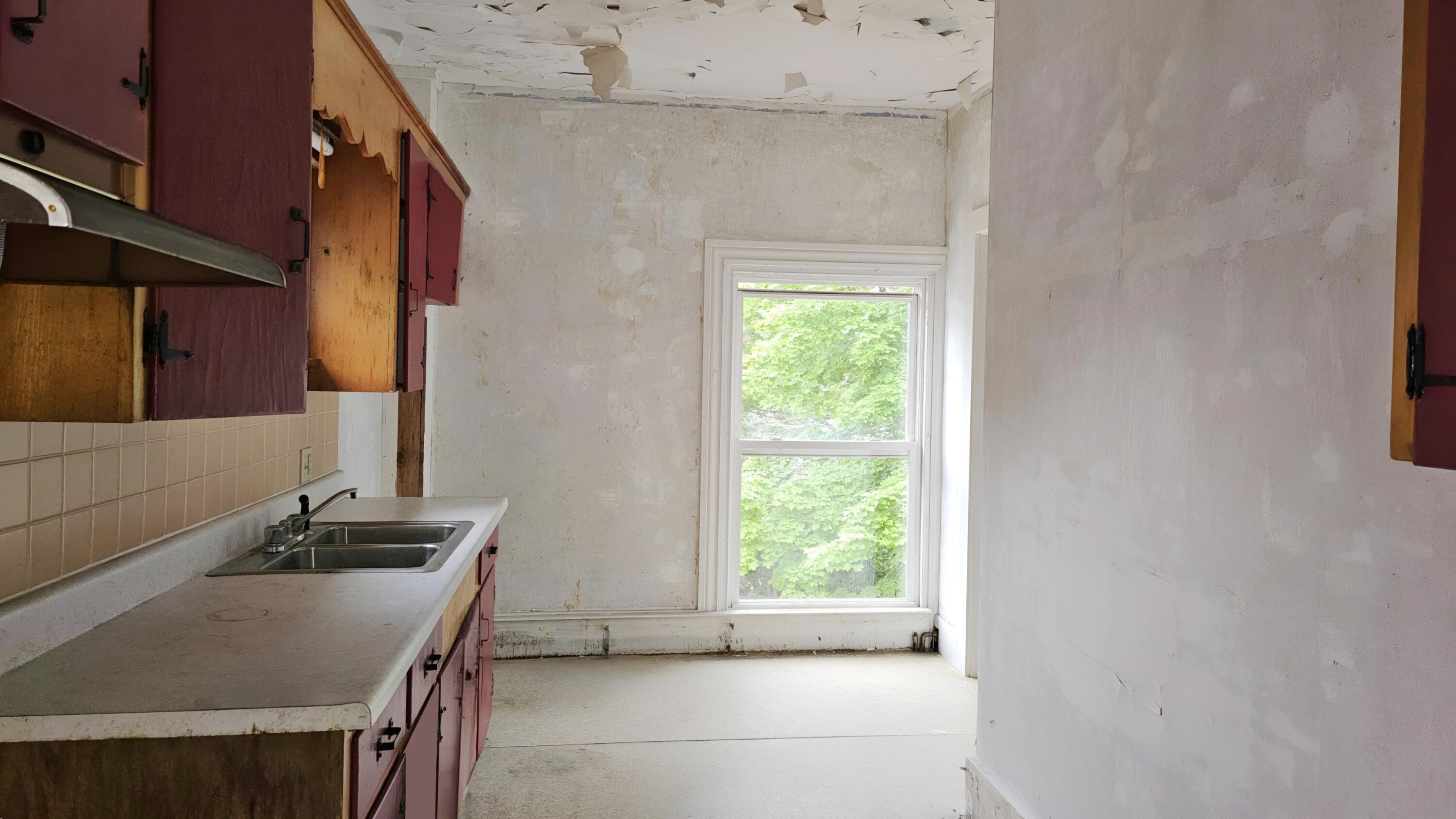 85 Main Street Property Photo 16