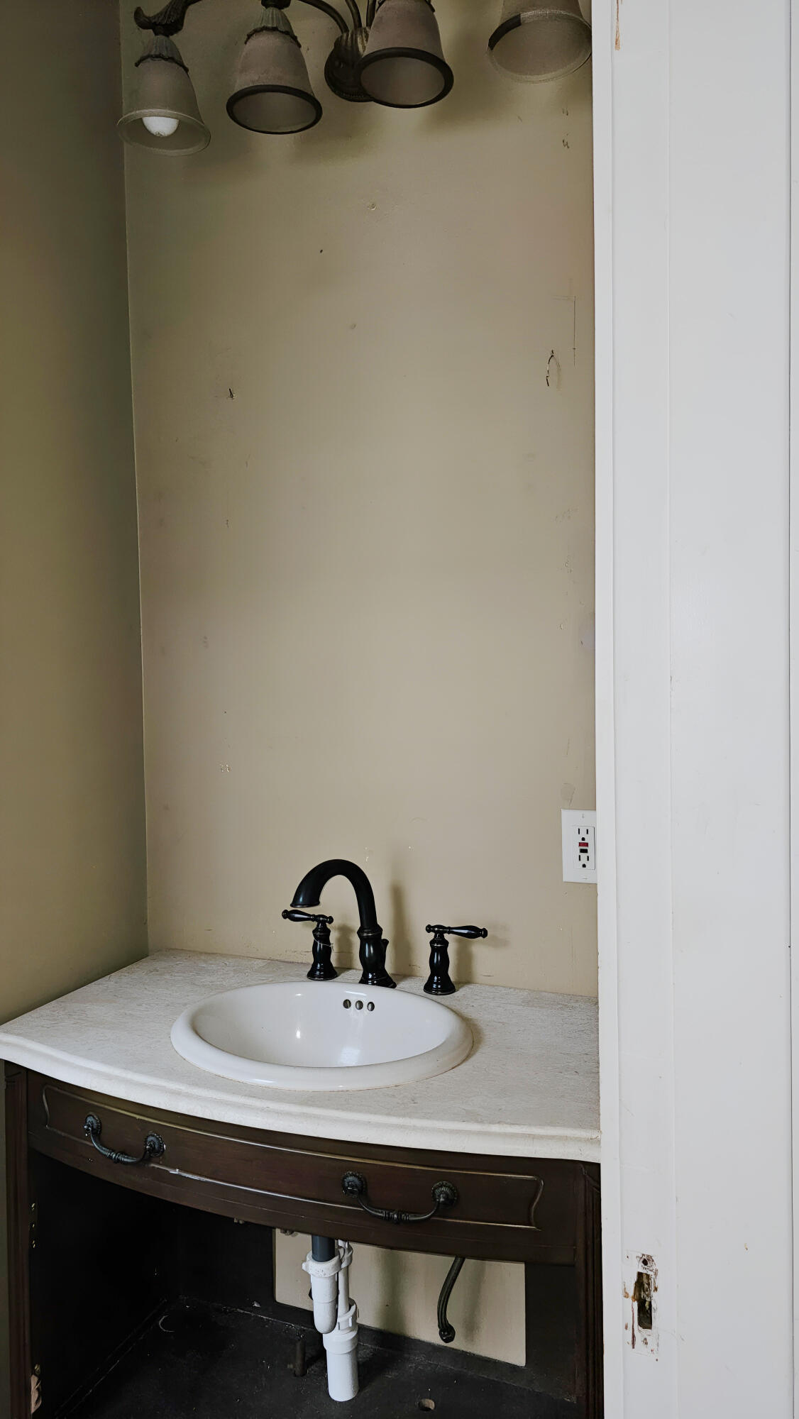 85 Main Street Property Photo 35