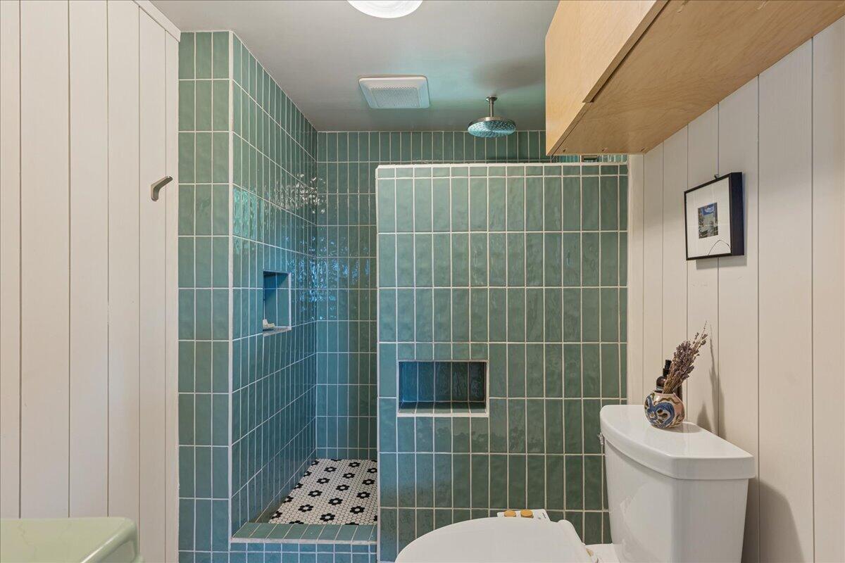 370 Carroll Road Property Photo 17