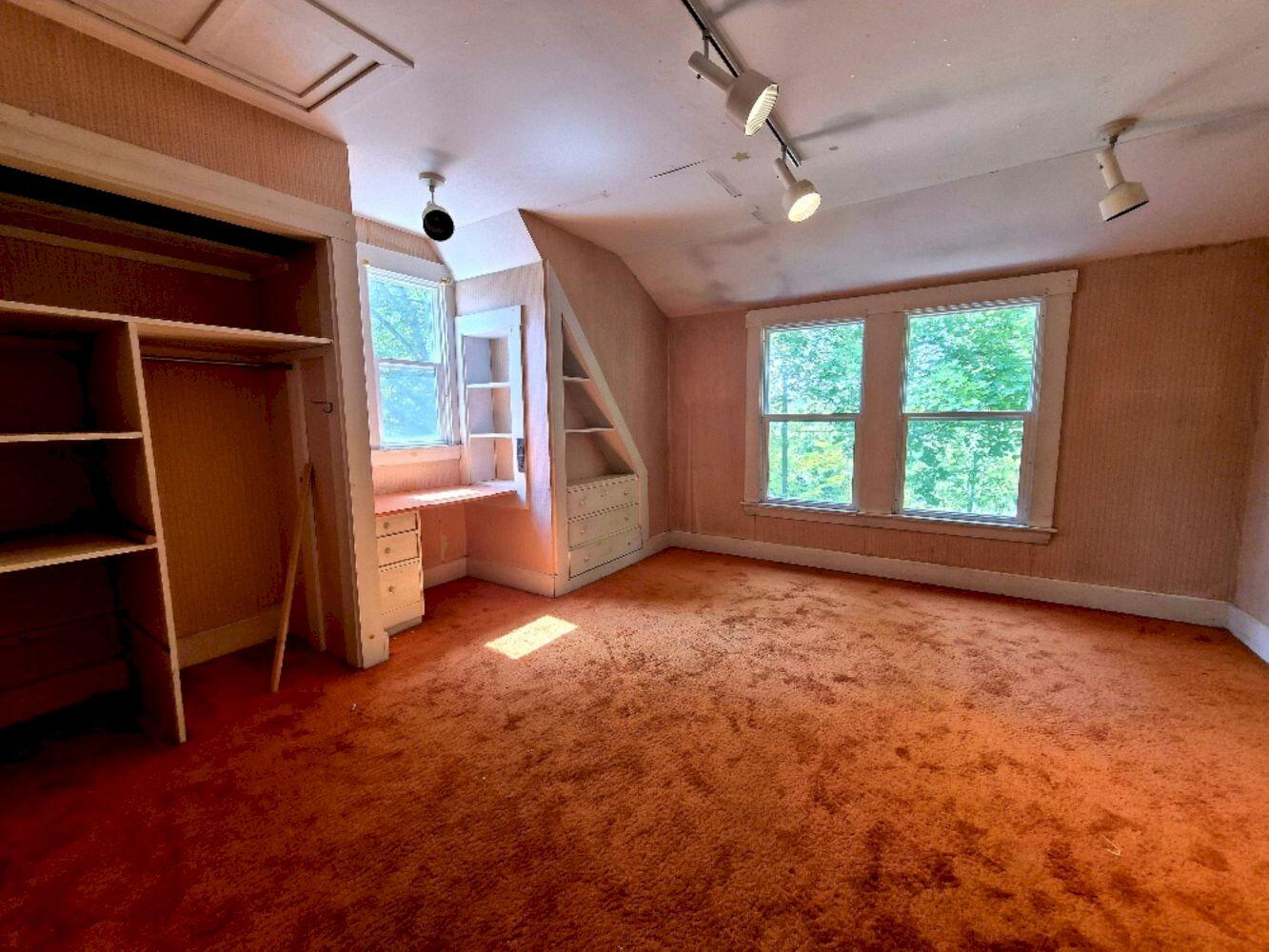 113 Greenwood Avenue Property Photo 33