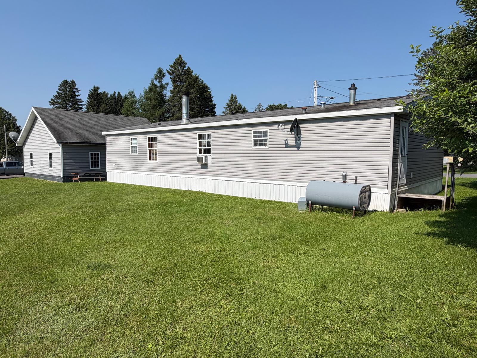 16 Ward Street Property Photo 3