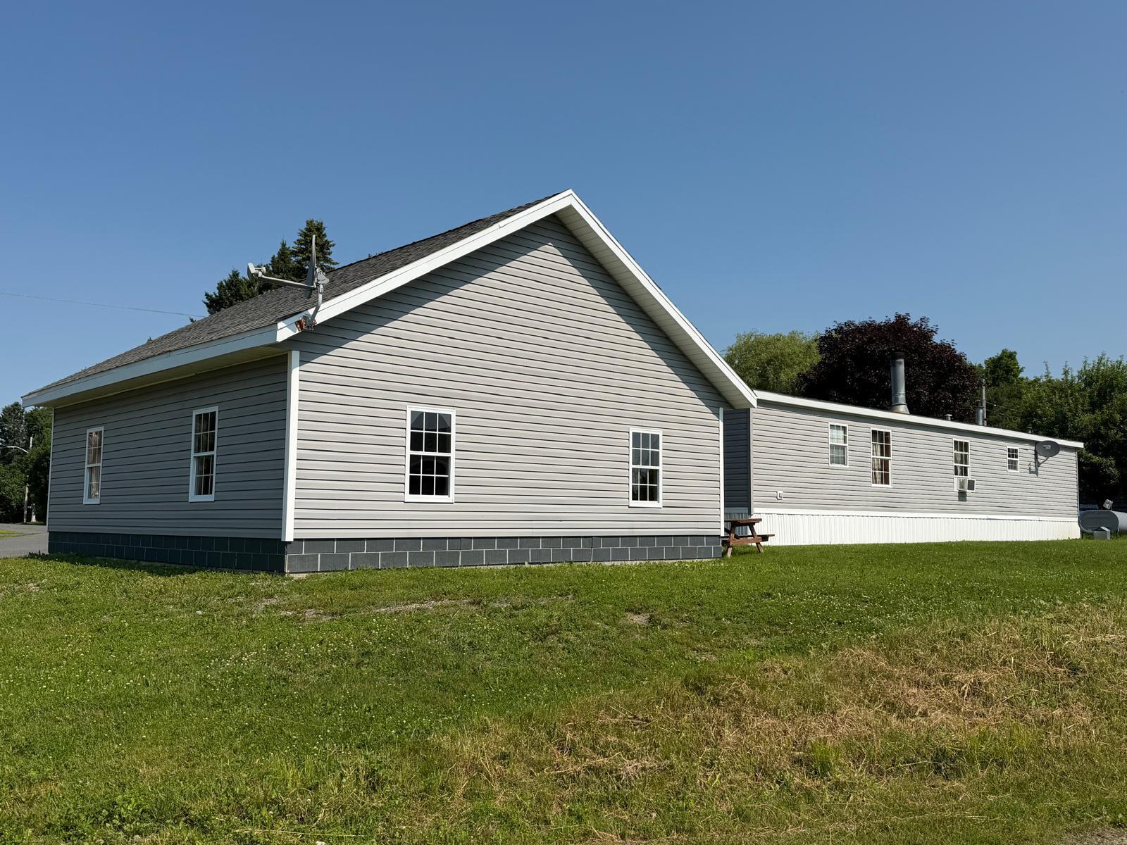 16 Ward Street Property Photo 5