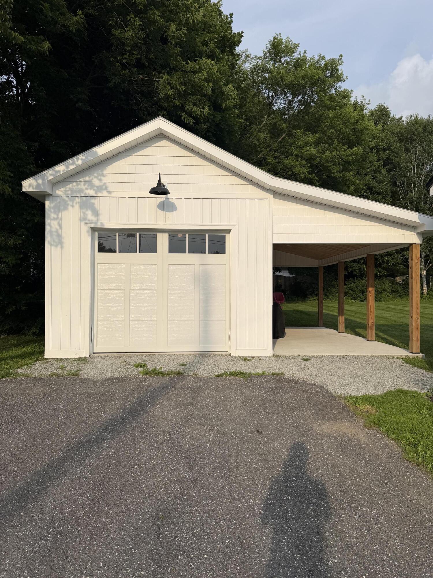 75 Dupont Drive Property Photo 4