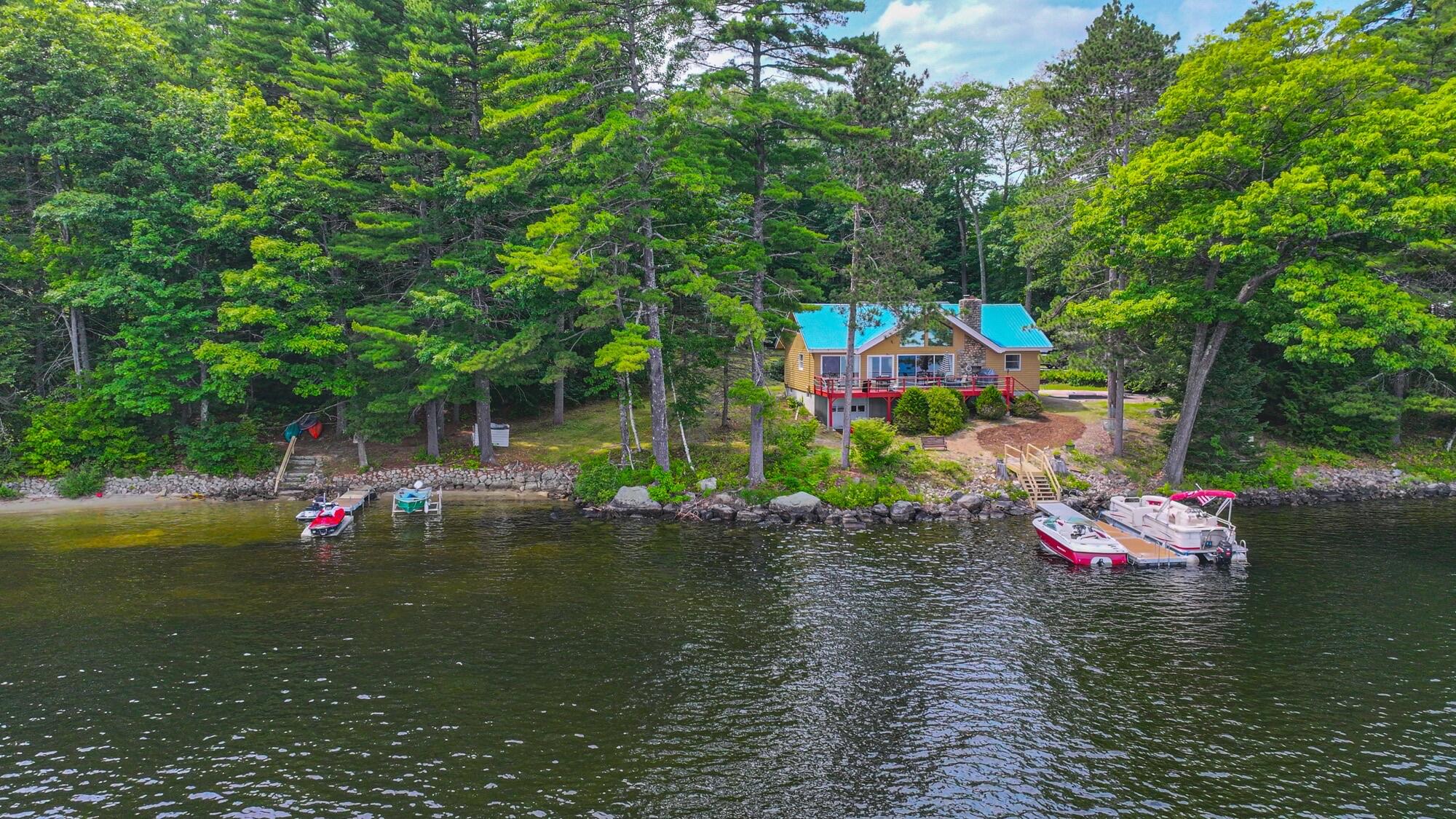 9 Johns Cove Property Photo 1